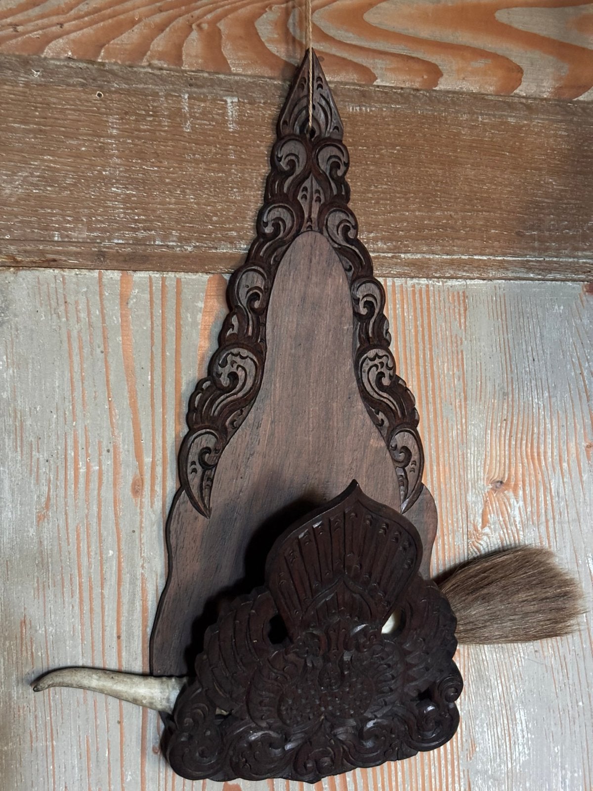 Vintage brieven houder uit Bali., Handgemaakt, Ophalen of Verzenden, 41 cm, Houtsnijwerk