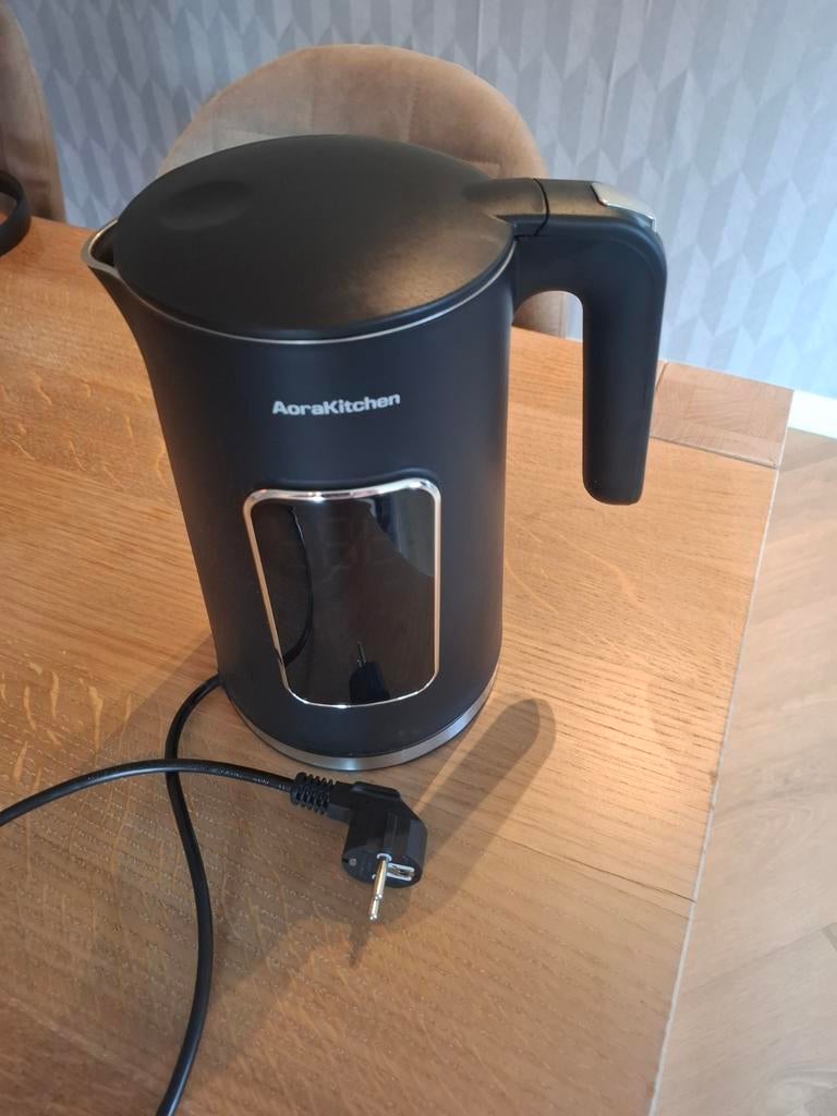AoraKitchen Waterkoker 1.7 liter - Zwart, 1 tot 2 liter, Ophalen of Verzenden, Gebruikt, Draadloos