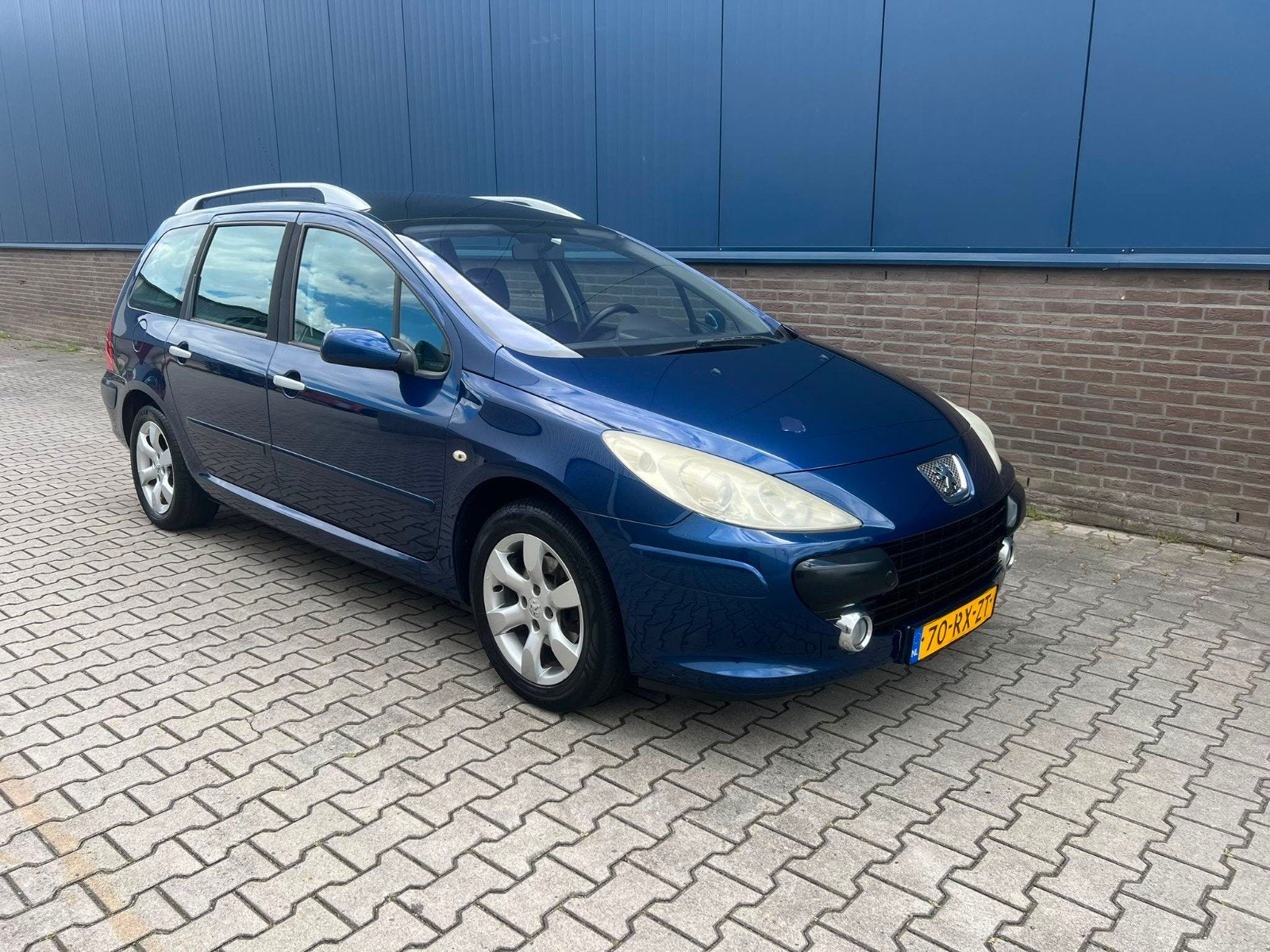 Peugeot 307 2.0 16V SW 2005 Blauw, Auto's, 730 kg, 4 cilinders, Blauw, 7 stoelen