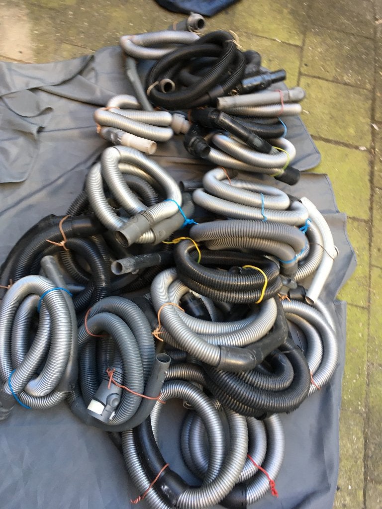 Stofzuigerslangen, stangen en mondstukken allerlei merken, Ophalen, Zo goed als nieuw