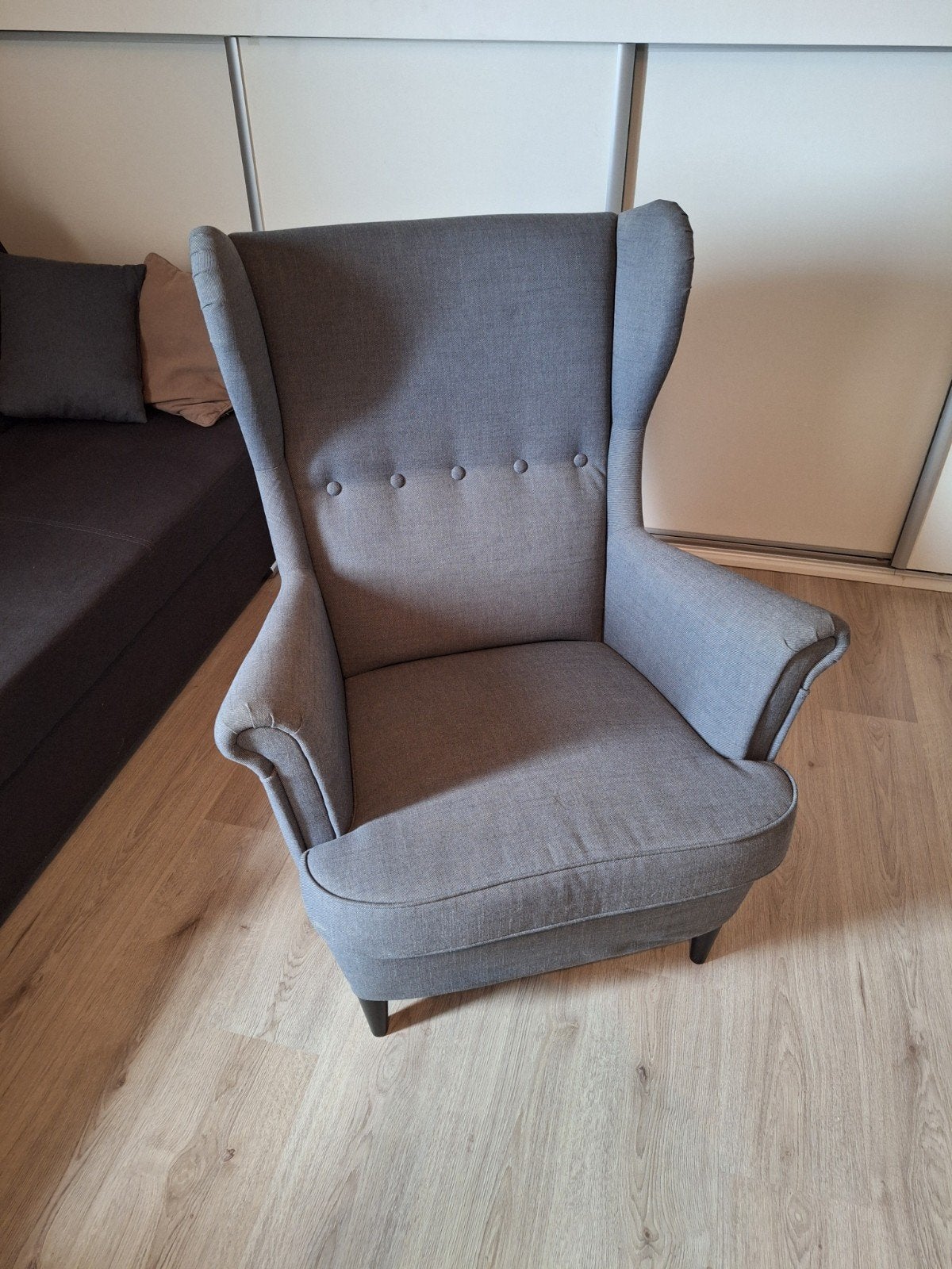 Comfortabele grijze fauteuil - in perfecte staat, Huis en Inrichting, Ophalen, Modern klassiek, 75 tot 100 cm, Zo goed als nieuw