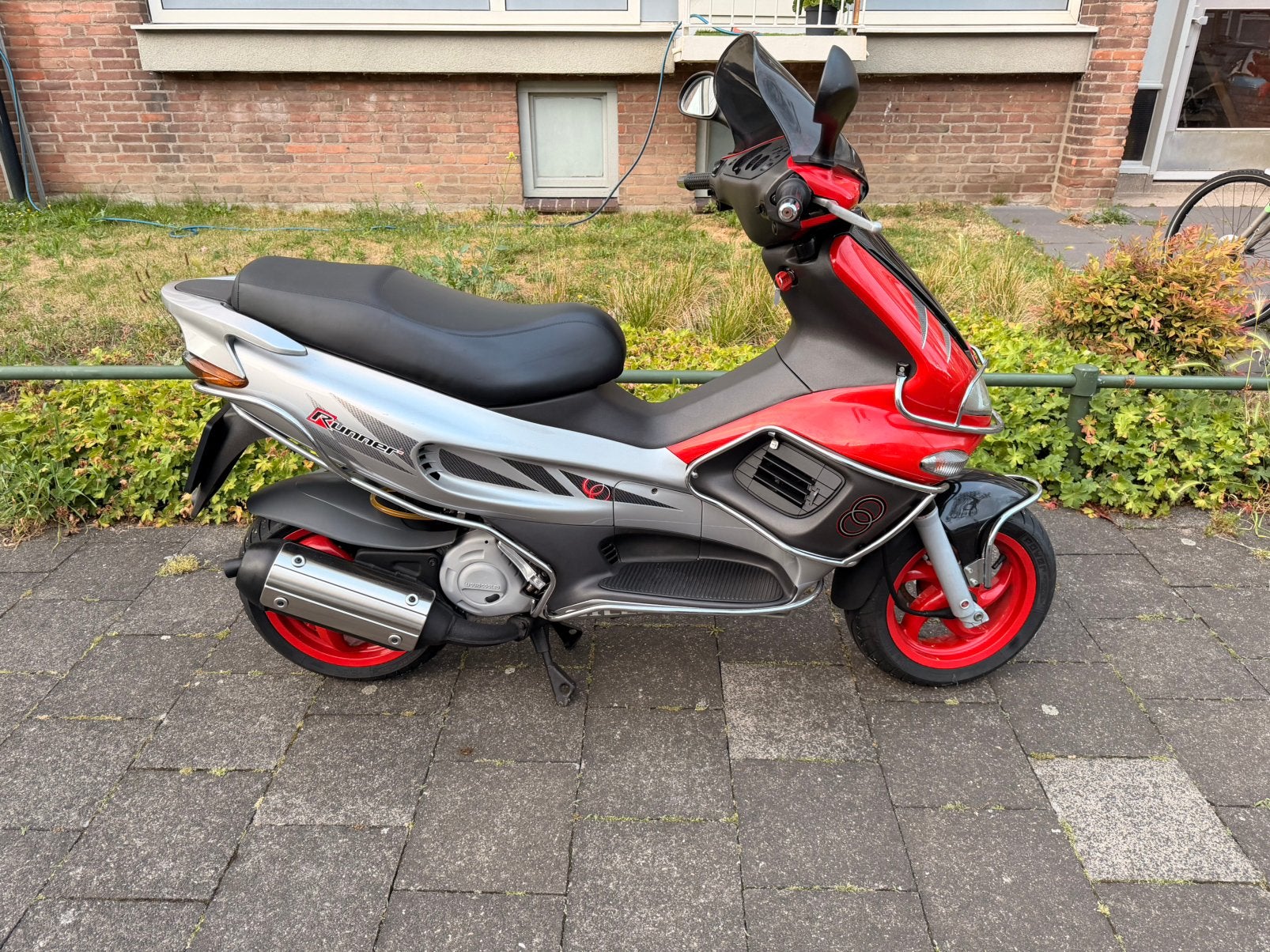 Gilera Runner 180cc Pro 2003, Fietsen en Brommers, Scooters | Piaggio, Ophalen, Overige modellen, 180 cc, Zo goed als nieuw