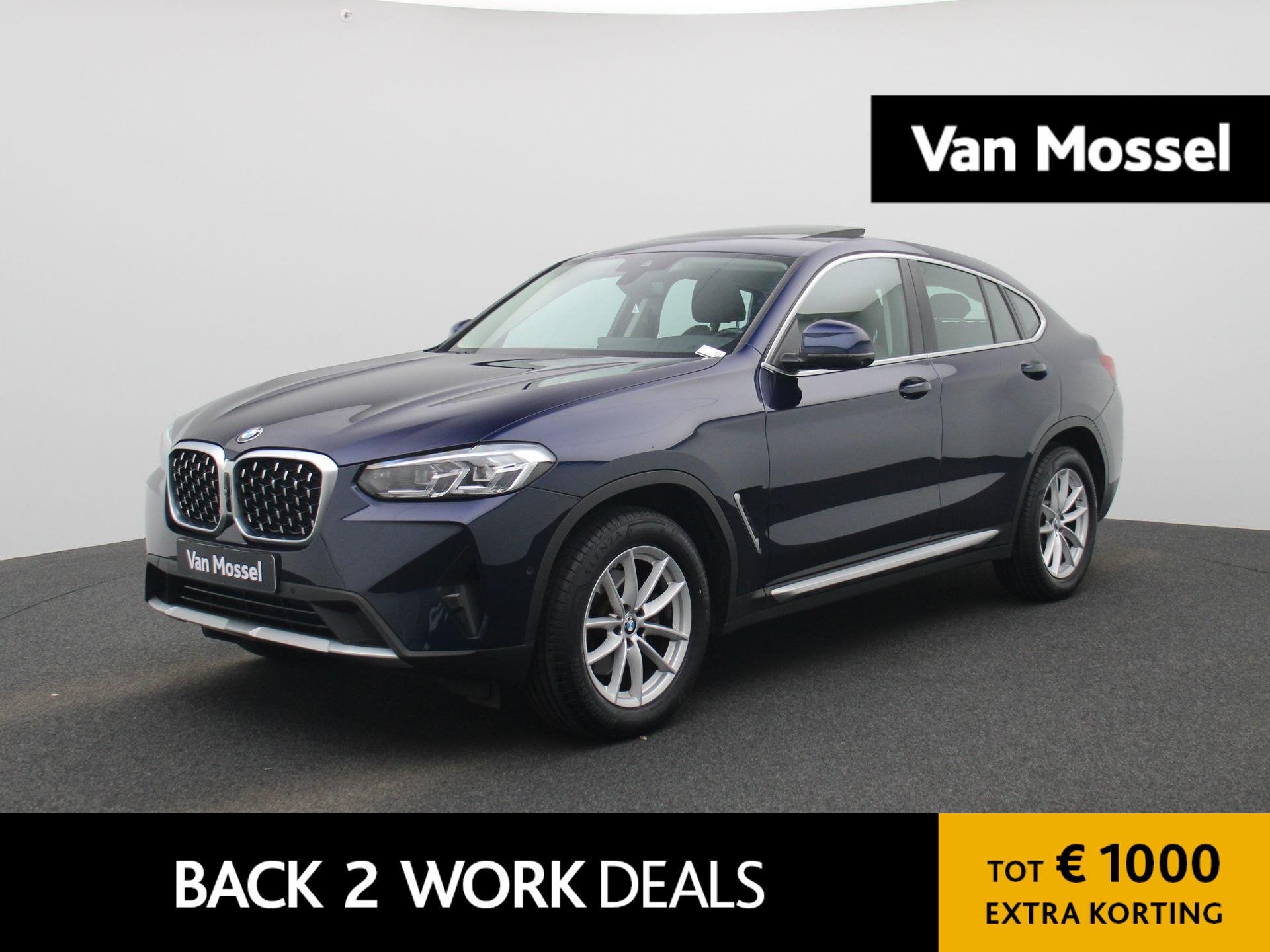 BMW X4 xDrive20i High Executive | TREKHAAK | LEER | PANORAMA