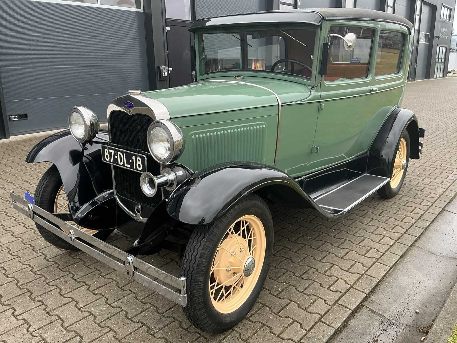 Ford - A Tudor sedan Oldtimer, Overige carrosserieën, Bedrijf, Ford, Geïmporteerd