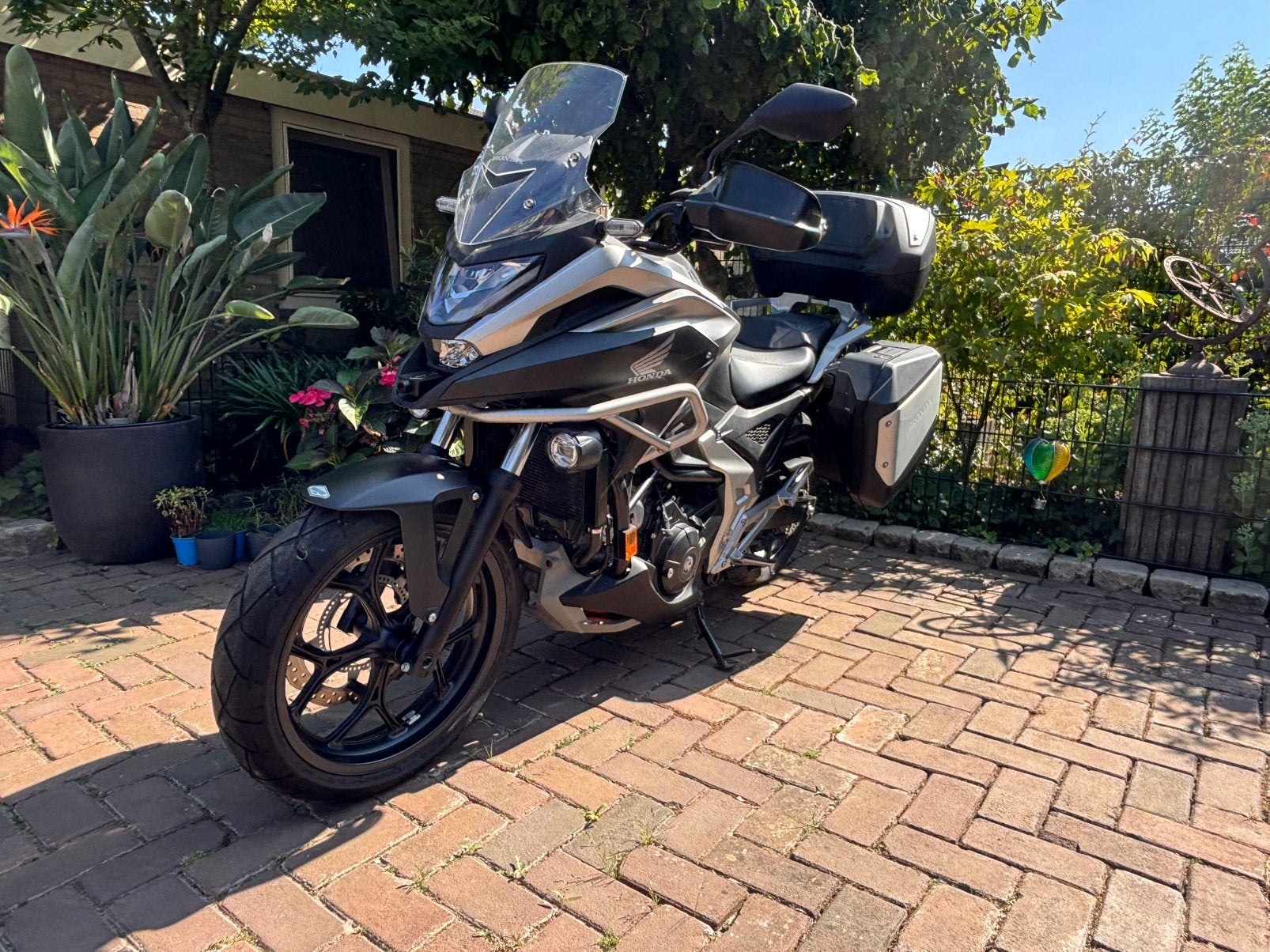 HONDA NC750X DCT 6000 km zeer compleet, Particulier