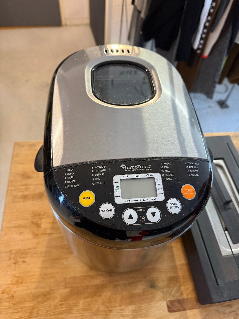 Broodbakmachine TurboTronic, Witgoed en Apparatuur, Broodbakmachines, 800 tot 1200 gram deeg, Ophalen, Gebruikt, Met timer