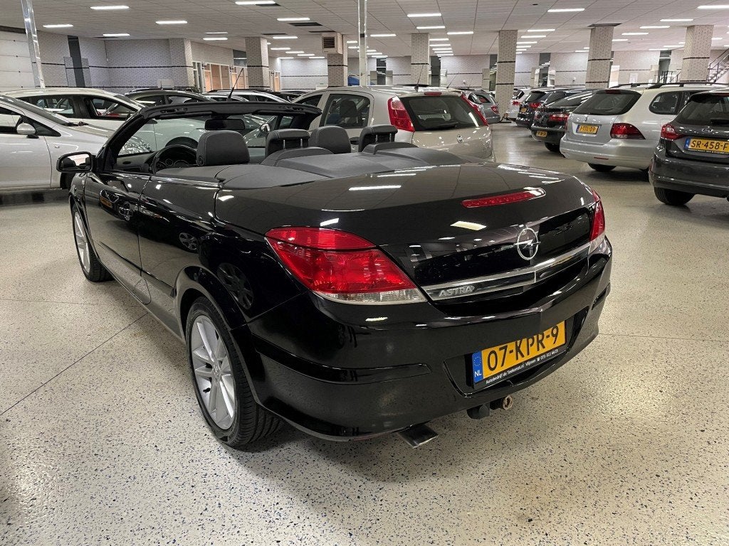 Opel ASTRA TwinTop Cabrio 1.8 Enjoy Airco Cruise Keyless Afn, Gebruikt, Huisgarantie, 4 cilinders, 4 stoelen