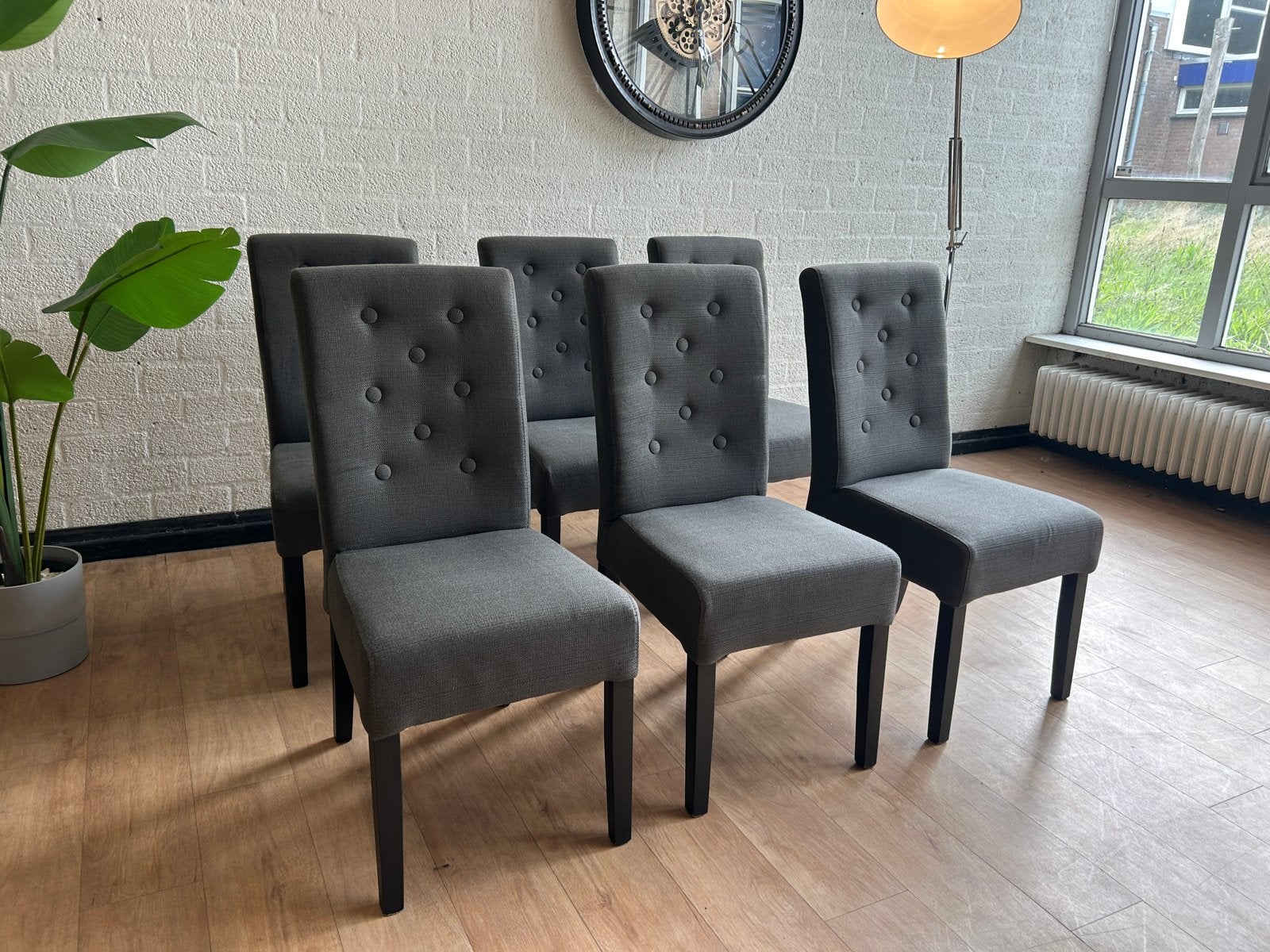 Set van 6 luxe grijze eetkamerstoelen – zo goed als nieuw, Luxe, Ophalen of Verzenden, Zo goed als nieuw, Vijf, Zes of meer stoelen