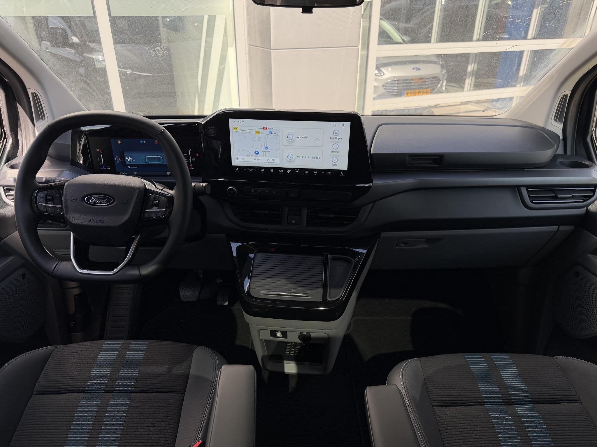 Ford Tourneo Custom PHEV 233PK L1 Sport | Geel kenteken | In, Auto's, 12 maanden, Gebruikt, Plug-in hybride, Bedrijf