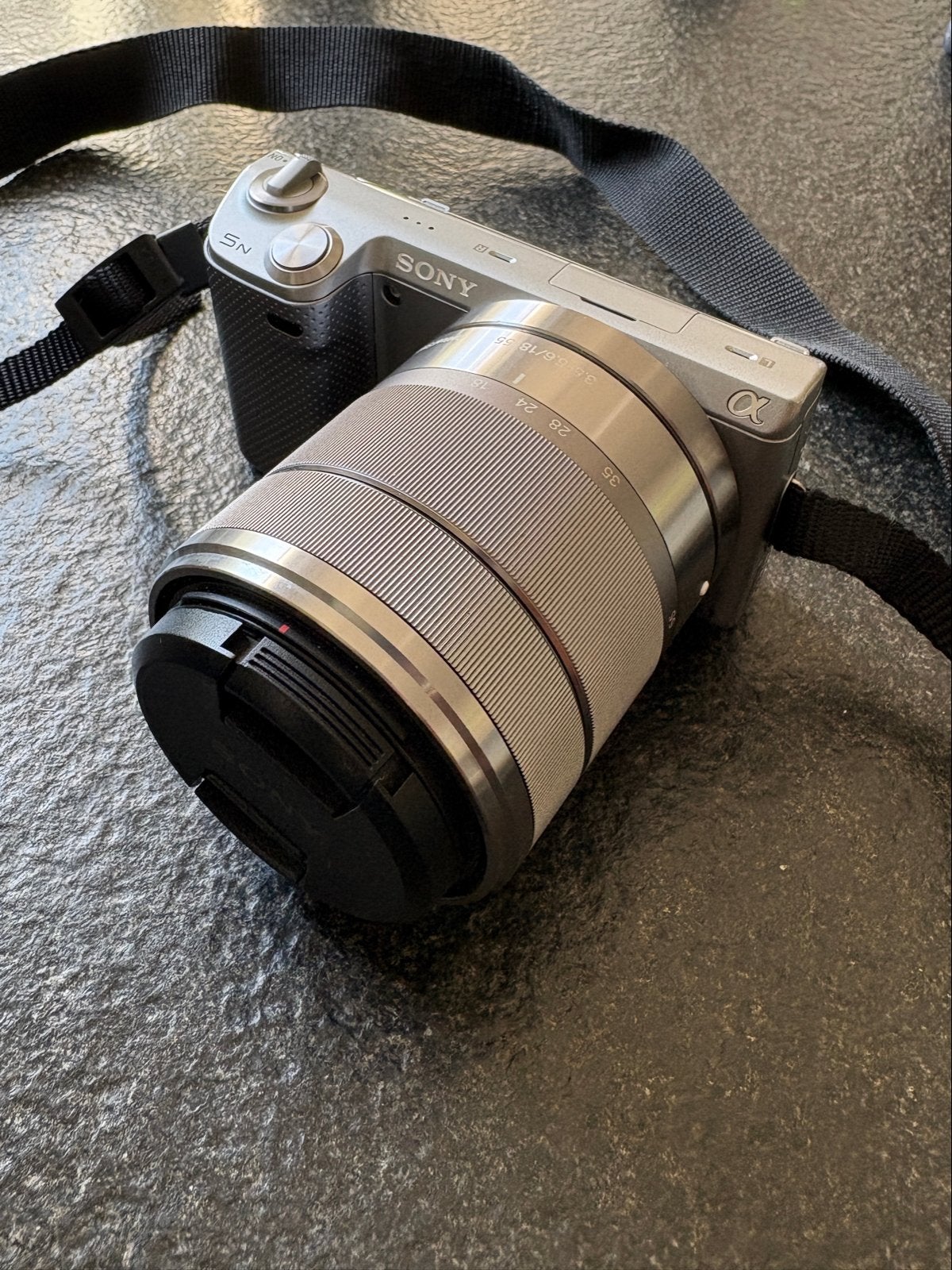 Sony NEX 5N Systeemcamera 18-55mm lens, 2 accus en lader, Audio, Tv en Foto, Fotocamera's Digitaal, Gebruikt, Ophalen of Verzenden