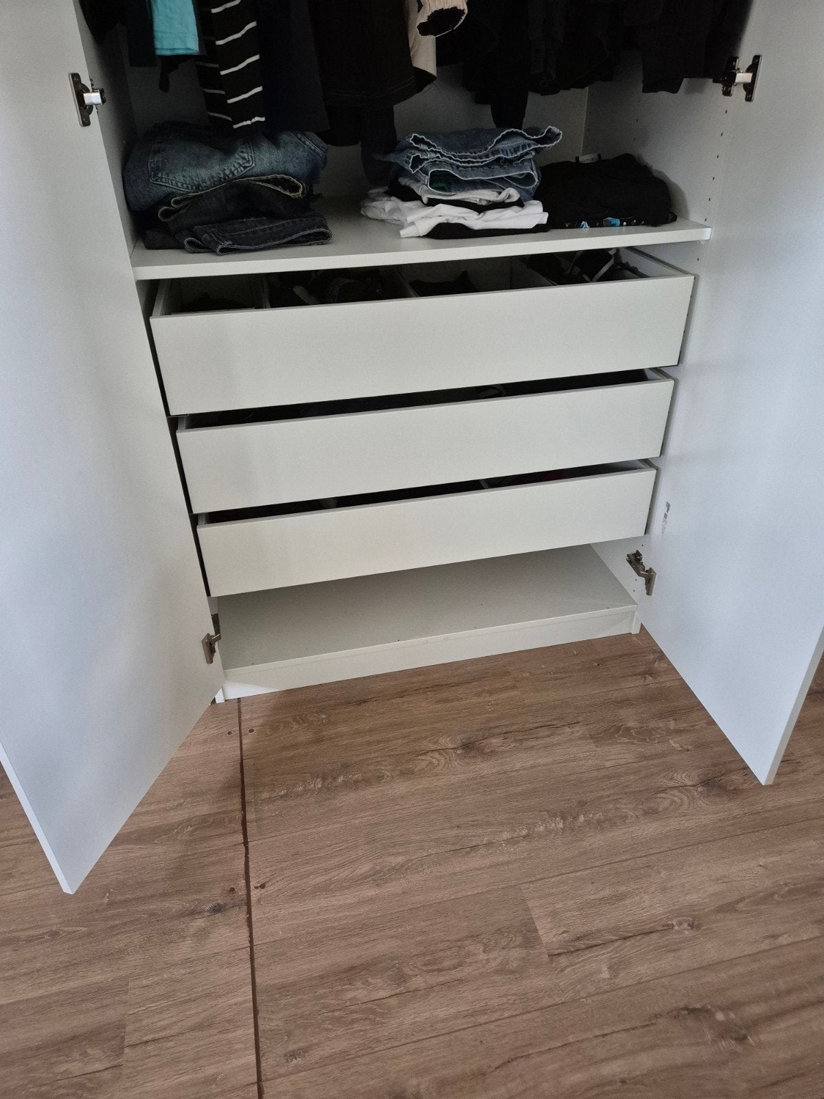 IKEA PAX Kledingkast - Wit, met planken, lades en hangruimte, Huis en Inrichting, Kasten | Kledingkasten, Met deur(en), 100 tot 150 cm