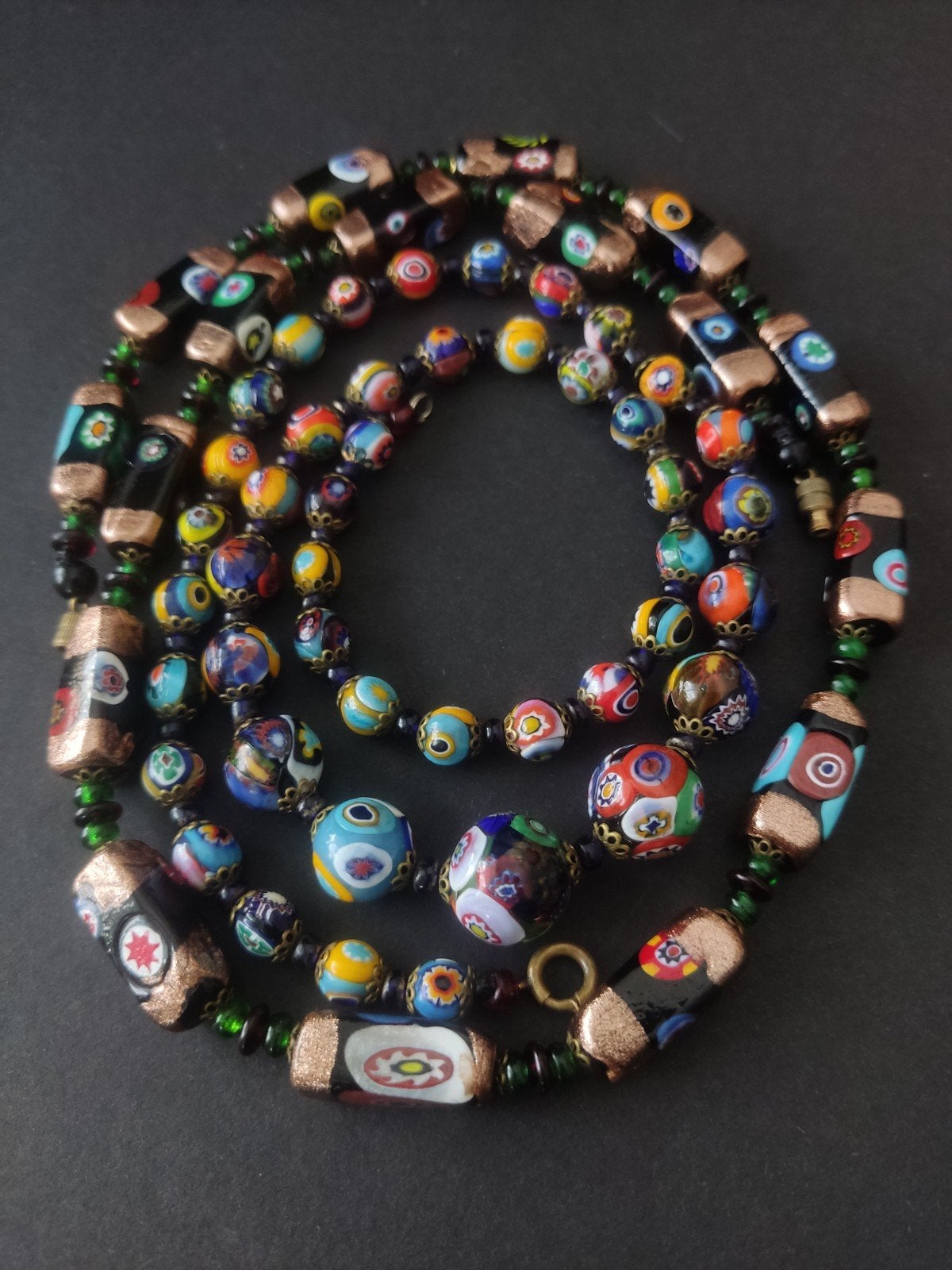 Twee kettingen met Venetiaanse Murano Millefiori kralen, Verzenden, Overige materialen