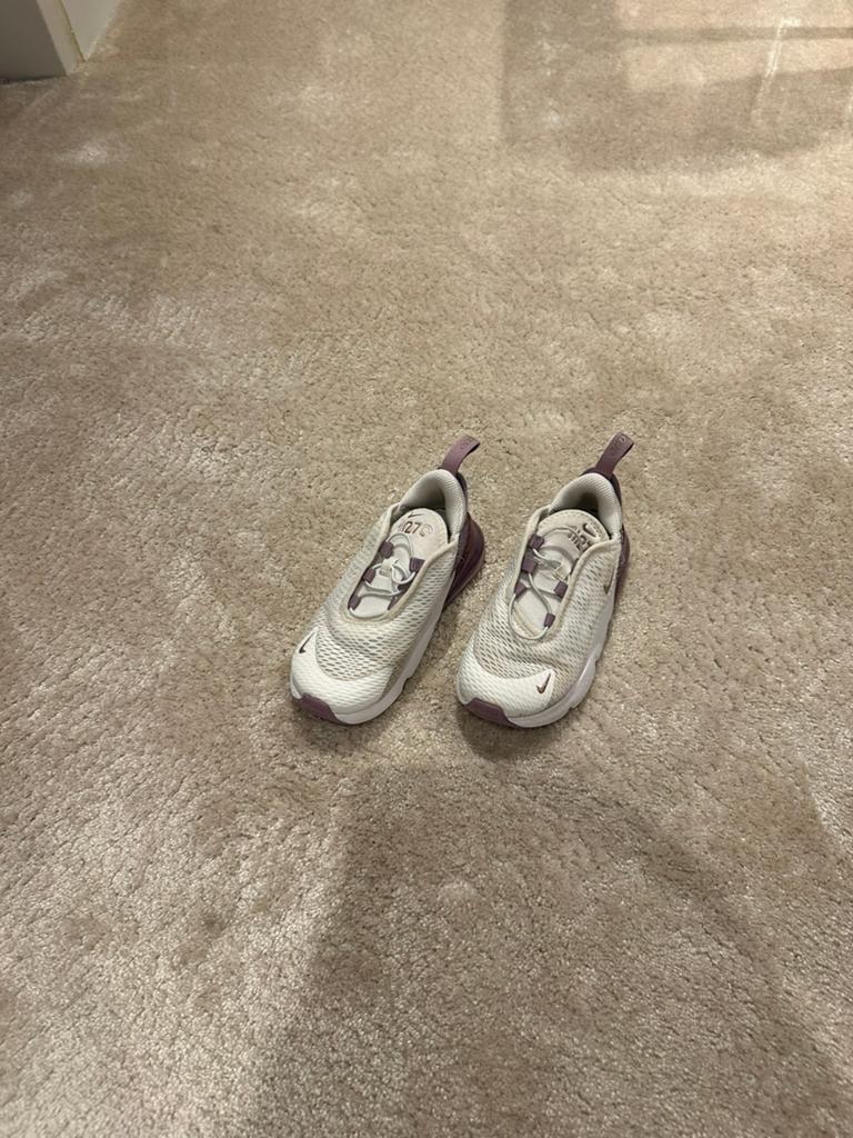 Nike Air 270 maat 27, Gebruikt, Ophalen of Verzenden, Jongen of Meisje, Sportschoenen