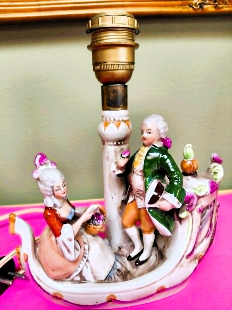 Prachtige vintage porseleinen lamp met beeld., Antiek en Kunst, Ophalen of Verzenden