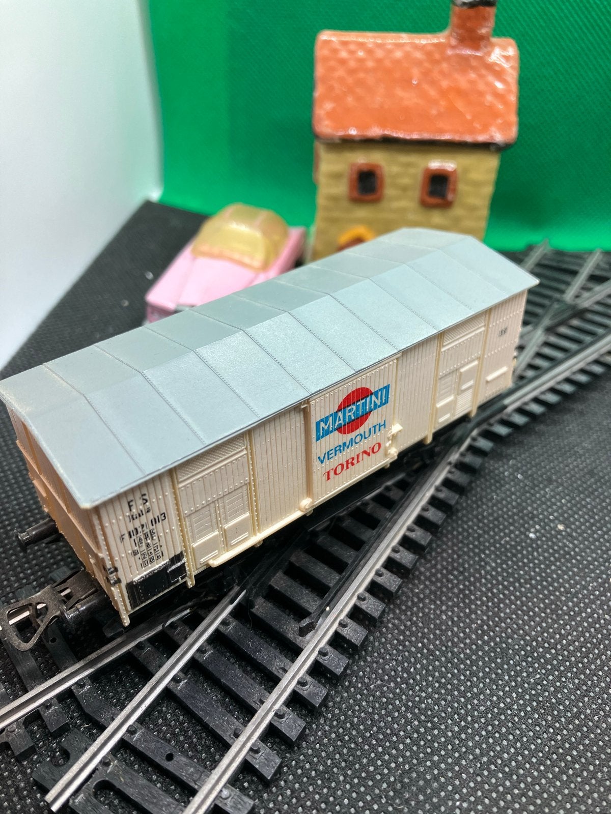 Gesloten Goederentrein Koelwagon - Martini Vermouth Torino, Ophalen of Verzenden, Zo goed als nieuw, Wagon