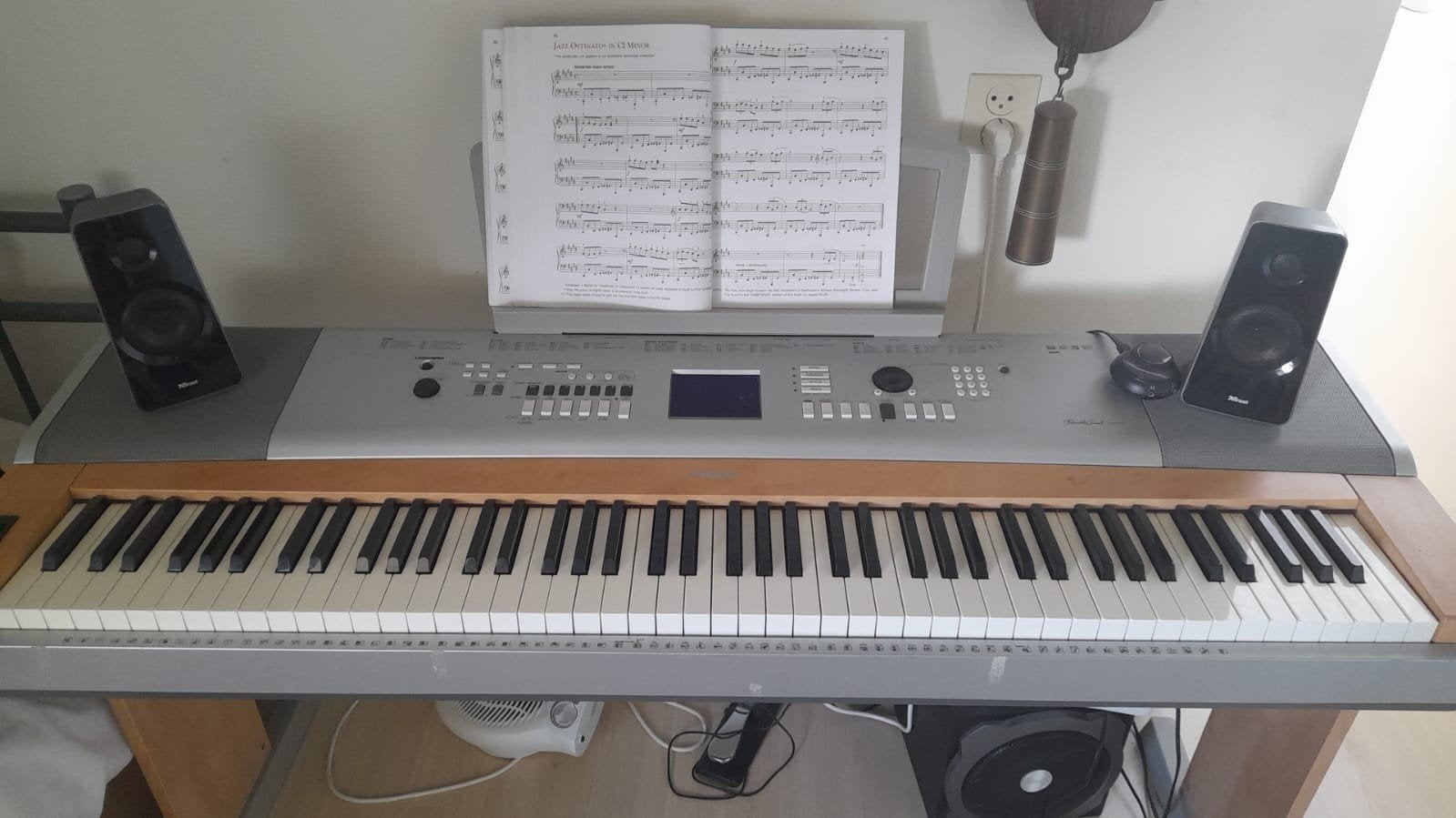 Yamaha DGX 630, Ophalen, Gebruikt, Bruin, Digitaal