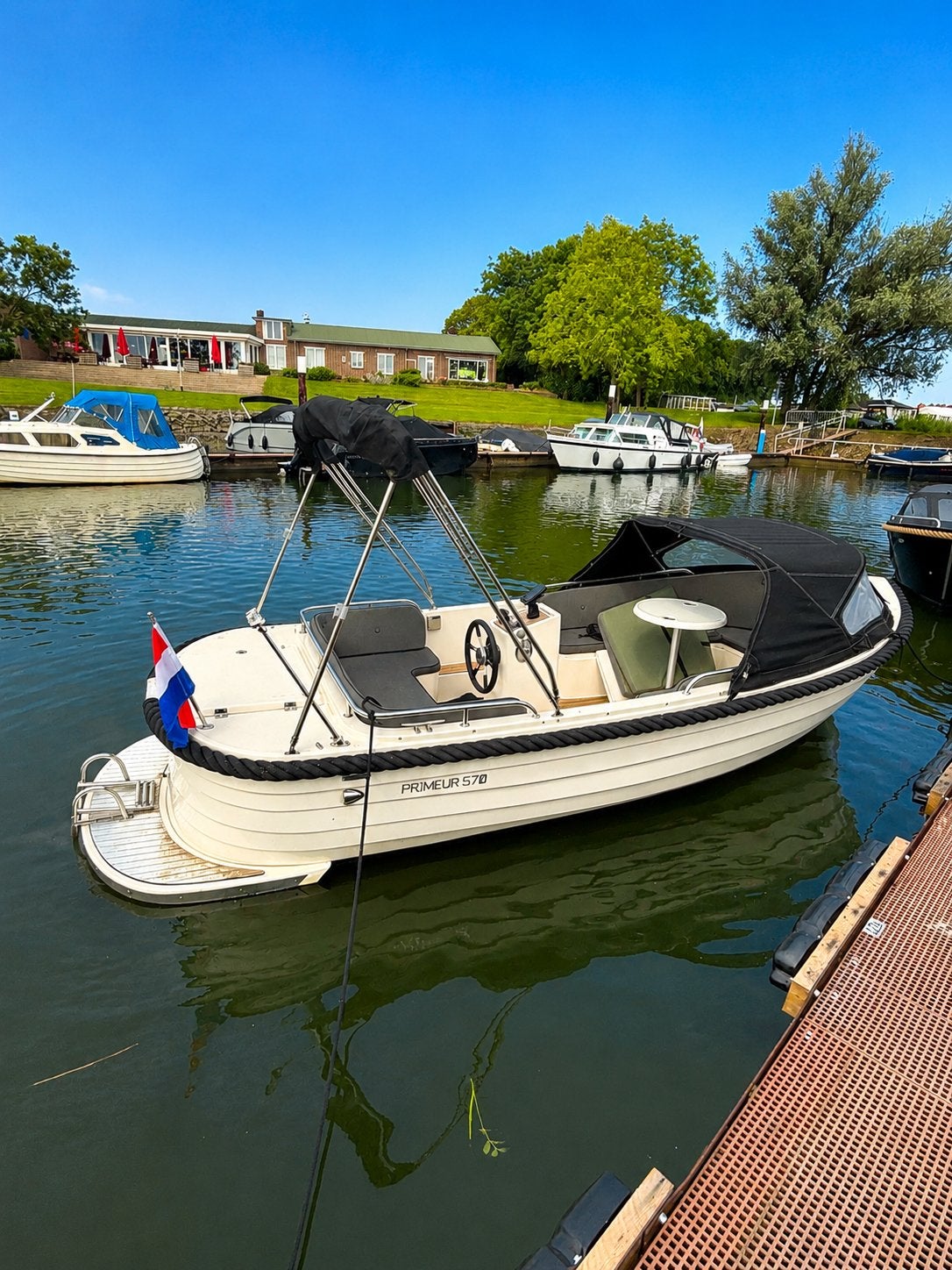 Primeur 570 tender Yamaha 20pk 4 takt luxe opties bwj 017
