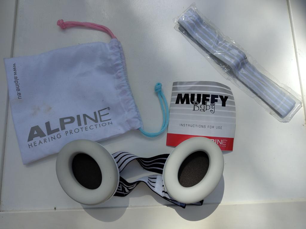 Muffy Baby Gehoorbescherming Alpine met extra hoofdband, Ophalen of Verzenden, Zo goed als nieuw