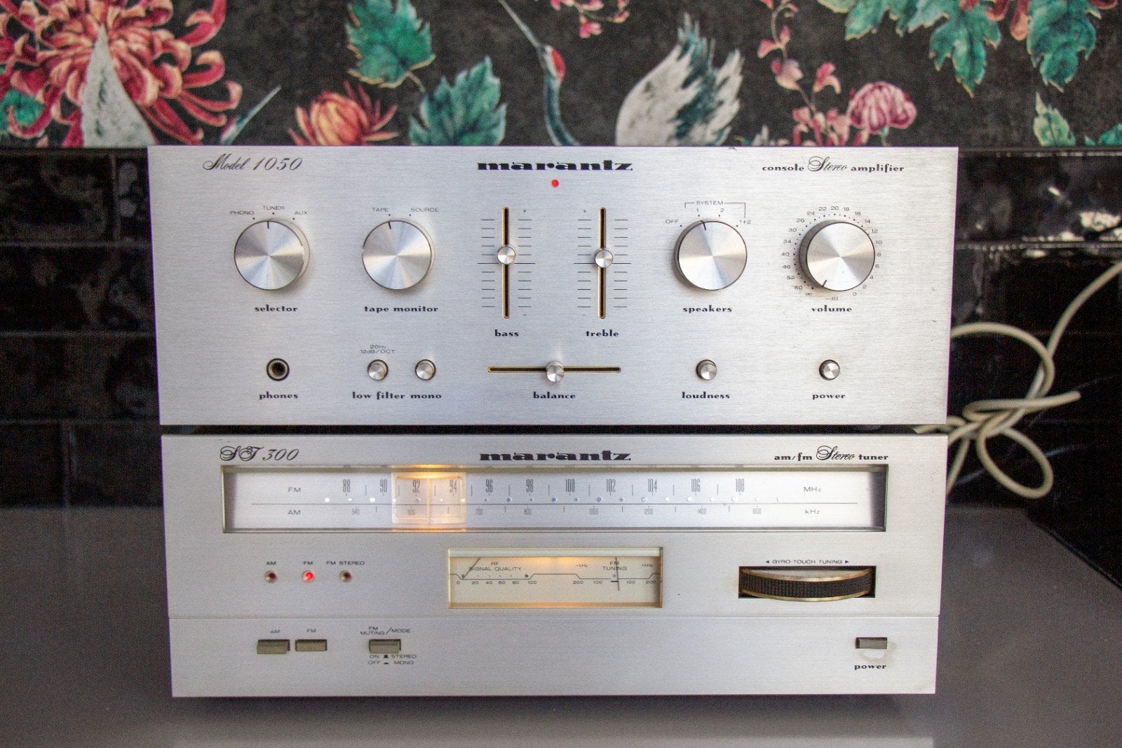 Marantz 1050 geserviced! + Marantz ST-300 tuner, Gebruikt, Ophalen, Marantz, Minder dan 60 watt