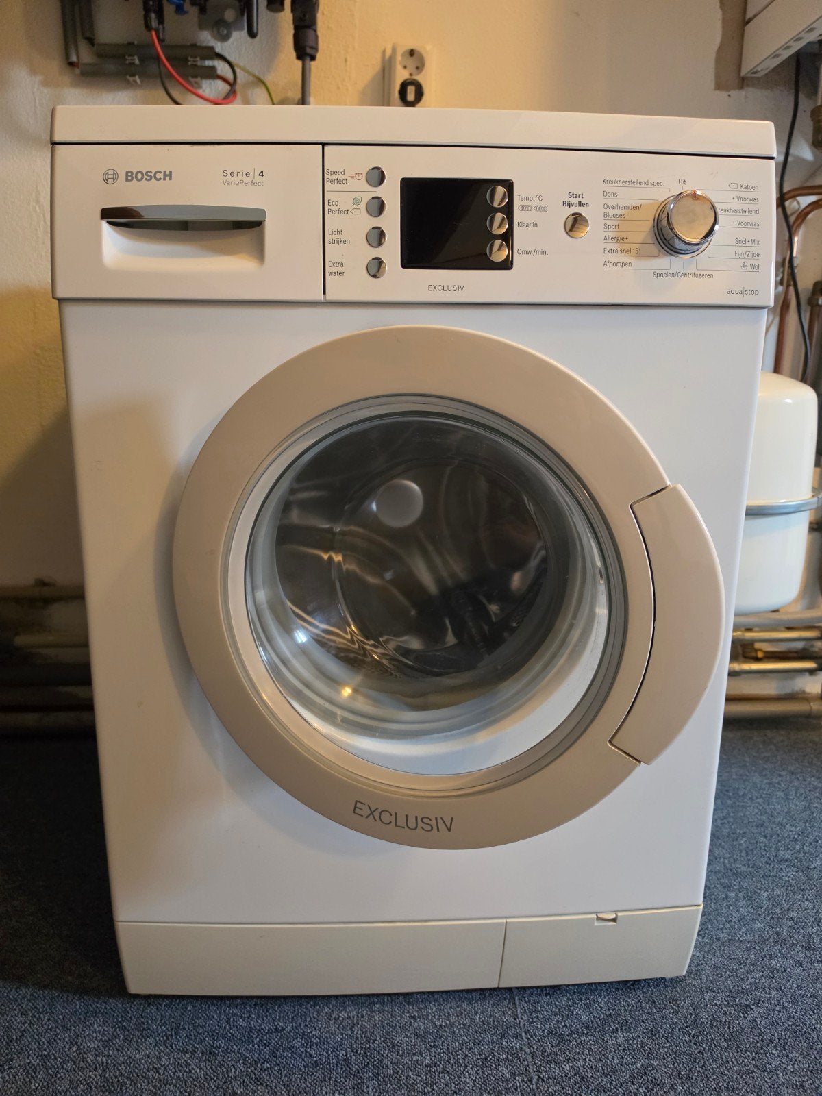 Bosch Serie 4 VarioPerfect Wasmachine - Zo goed als nieuw, Witgoed en Apparatuur, Wasmachines, Zo goed als nieuw, Voorlader, 85 tot 90 cm