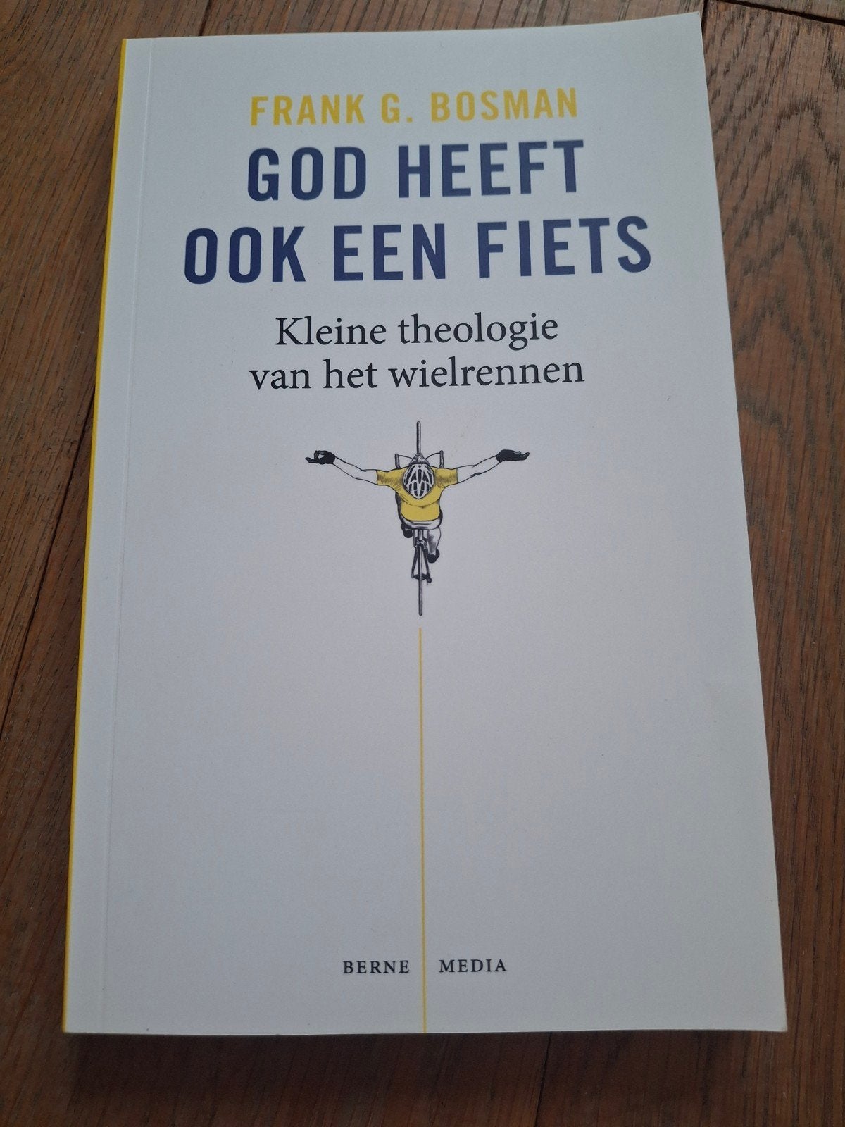 Frank G. Bosman - God heeft ook een fiets, Ophalen of Verzenden, Zo goed als nieuw, Frank G. Bosman