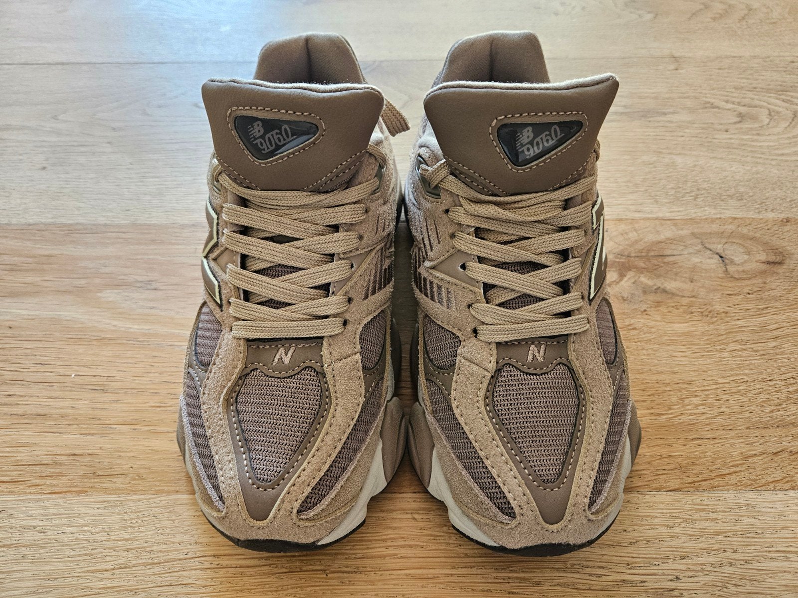 New balance 35.5, Ophalen of Verzenden, Zo goed als nieuw, Bruin, Sneakers of Gympen