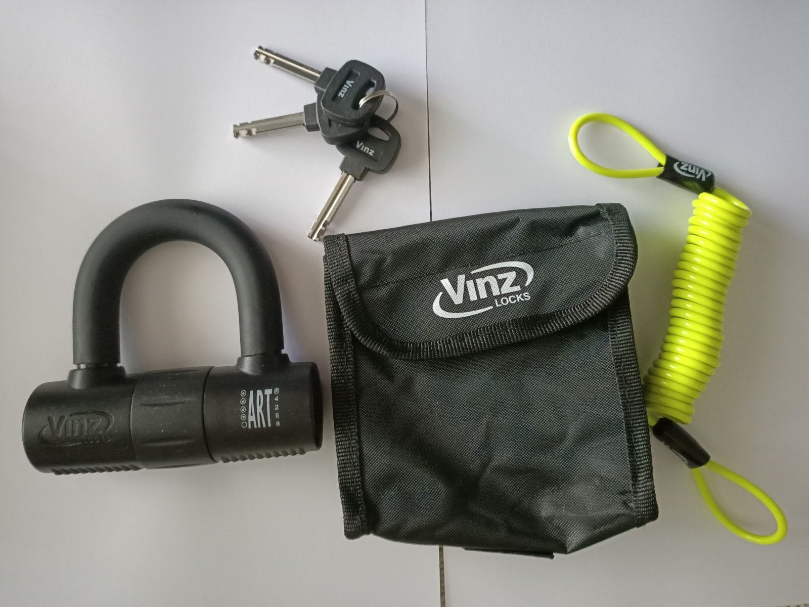 Zwarte Vinz dinara schijfrem slot art 4,met 3 sleutels., Motoren, Ophalen