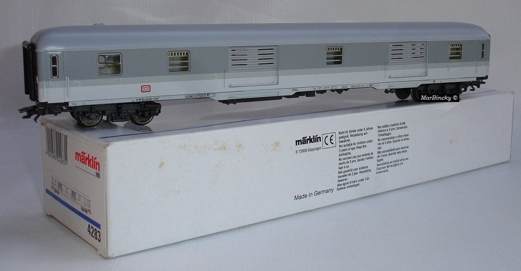 Märklin 4283 DB Bagage Rijtuig met rol deuren !, Wisselstroom, Wagon, Ophalen of Verzenden, Zo goed als nieuw