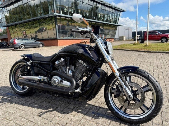 Harley-Davidson VRSCF MUSCLE V-ROD SPECIAL260 (bj 2009), Dopplerlaan 26
9207 HC  Drachten, NL, H-D Benelux B.V., Bedrijf, Info@m-point.frl