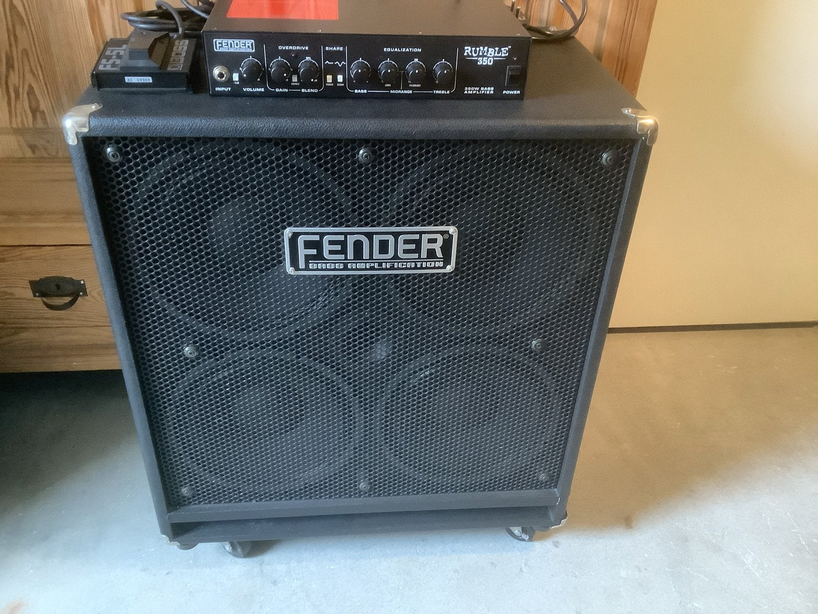 Fender Rumble 350 Basversterker met 4x10 Cabinet, Ophalen, Zo goed als nieuw, Basgitaar, 100 watt of meer
