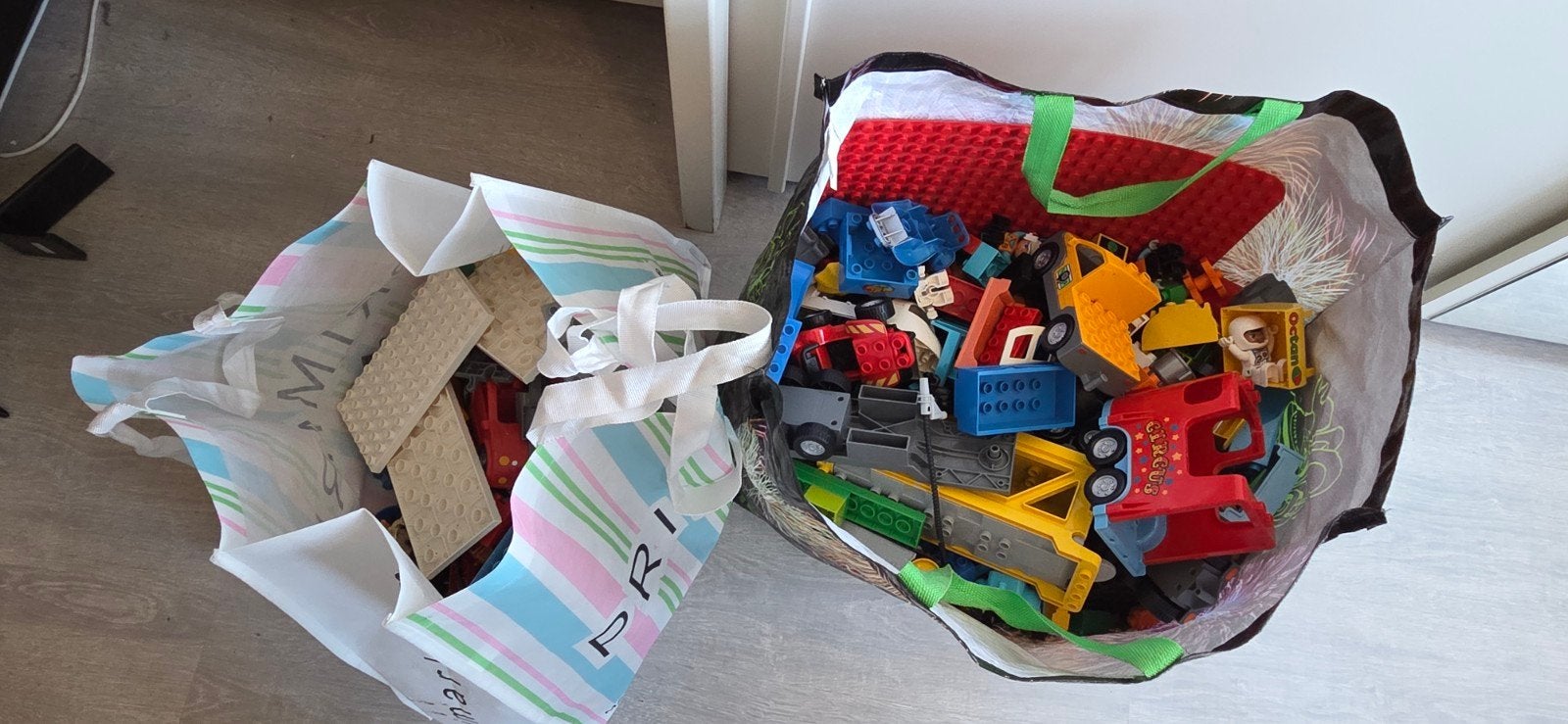 2 grote zakken Lego Duplo en Lego, diverse sets en losse ste, Kinderen en Baby's, Speelgoed | Duplo en Lego, Gebruikt, Inclusief extra onderdelen