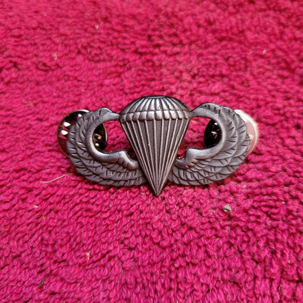 Amerikaanse Parachutisten Wing, Verzamelen, Militaria | Algemeen, Landmacht, Lintje, Medaille of Wings, Amerika, Ophalen of Verzenden