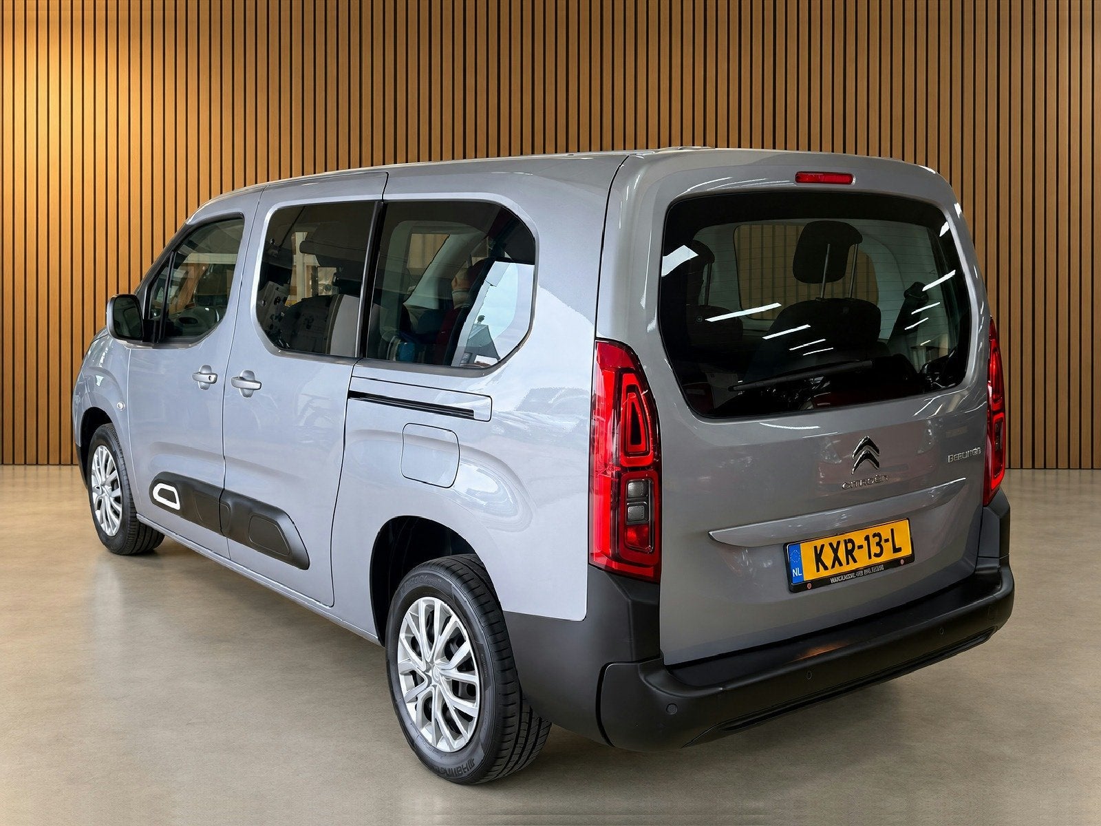 Citroën Berlingo XL 1.2 PureTech Feel 7p. | Sensoren | Crui, Auto's, Voorwielaandrijving, Gebruikt, Euro 6, 1199 cc