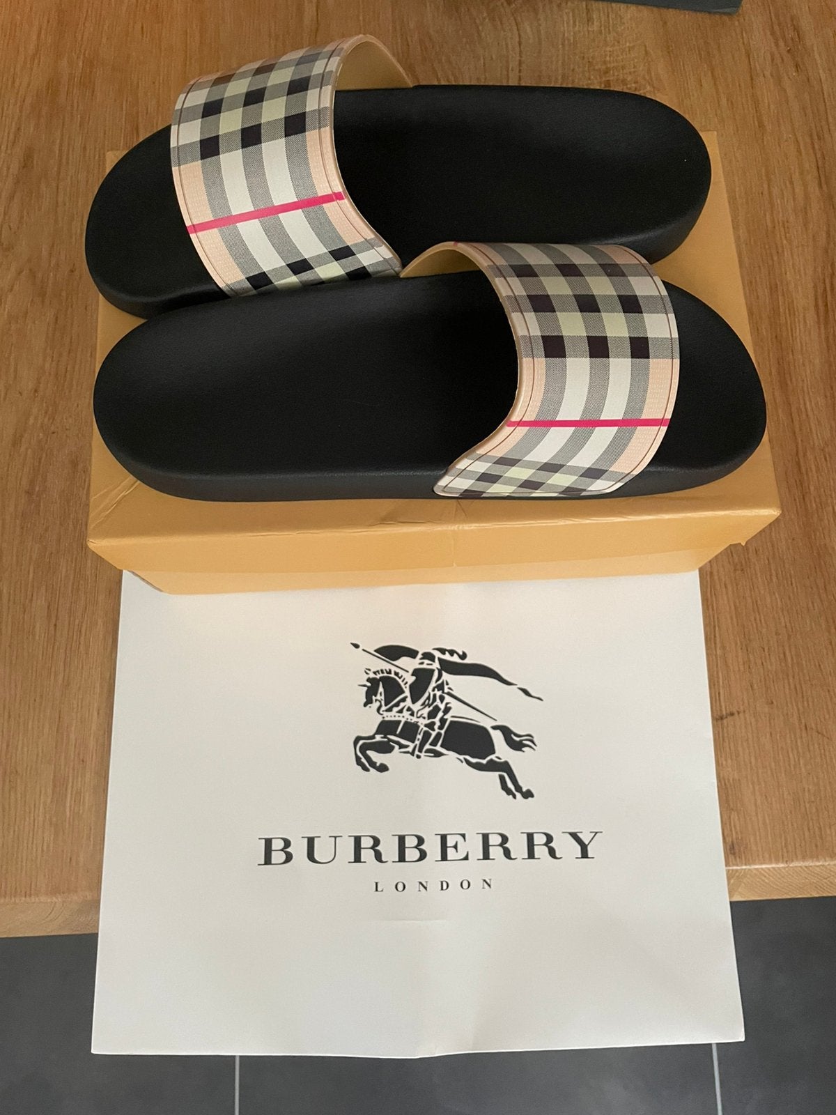 Badslippers, Ophalen of Verzenden, Overige maten, Zwart