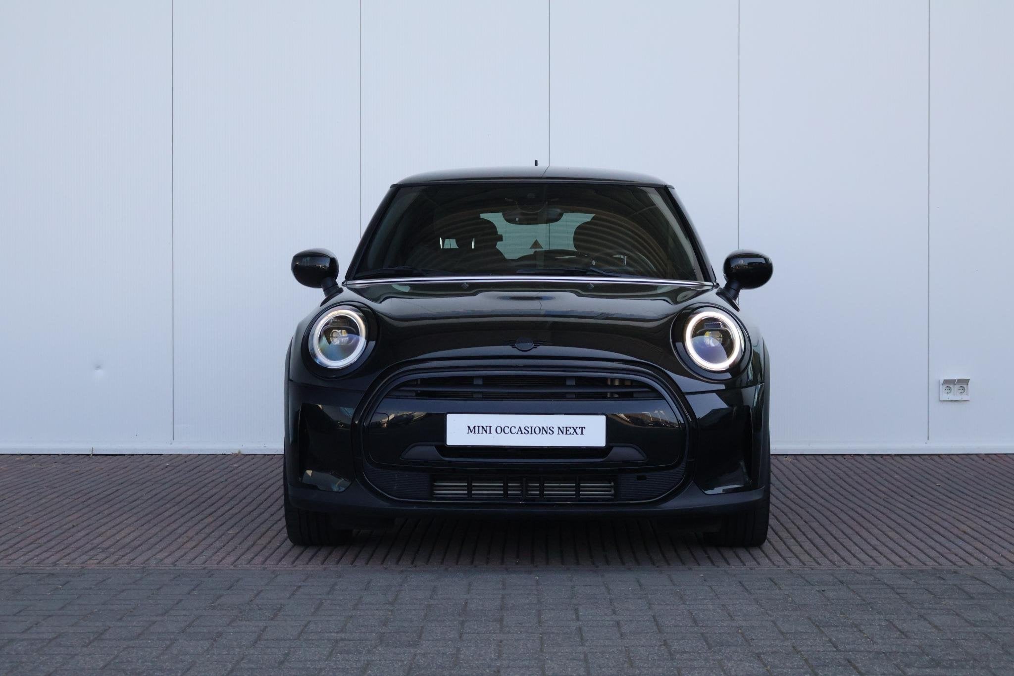 MINI 3-Deurs 1.5 Cooper Camden Edition | Leder | Stoelverwar, Auto's, Mini, 136 pk, Gebruikt, Met garantie (alle), 4 stoelen