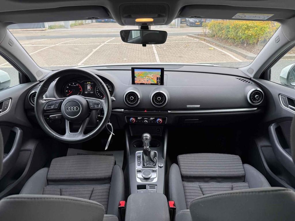 Audi A3 Sportback 1.5 TFSI Sport 150PK PDC/LMV-18/NAVI/PANO, 12 maanden, Stof, 4 cilinders, Wit