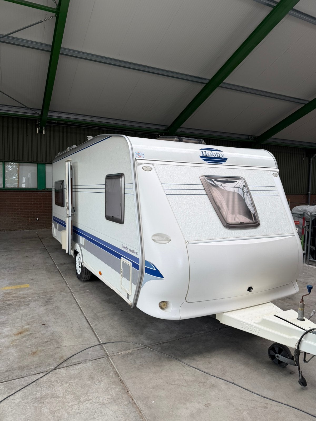 Hobby 540 ufe excellent, Caravans en Kamperen, Caravans, Rondzit, Hobby, Koelkast, Bedrijf