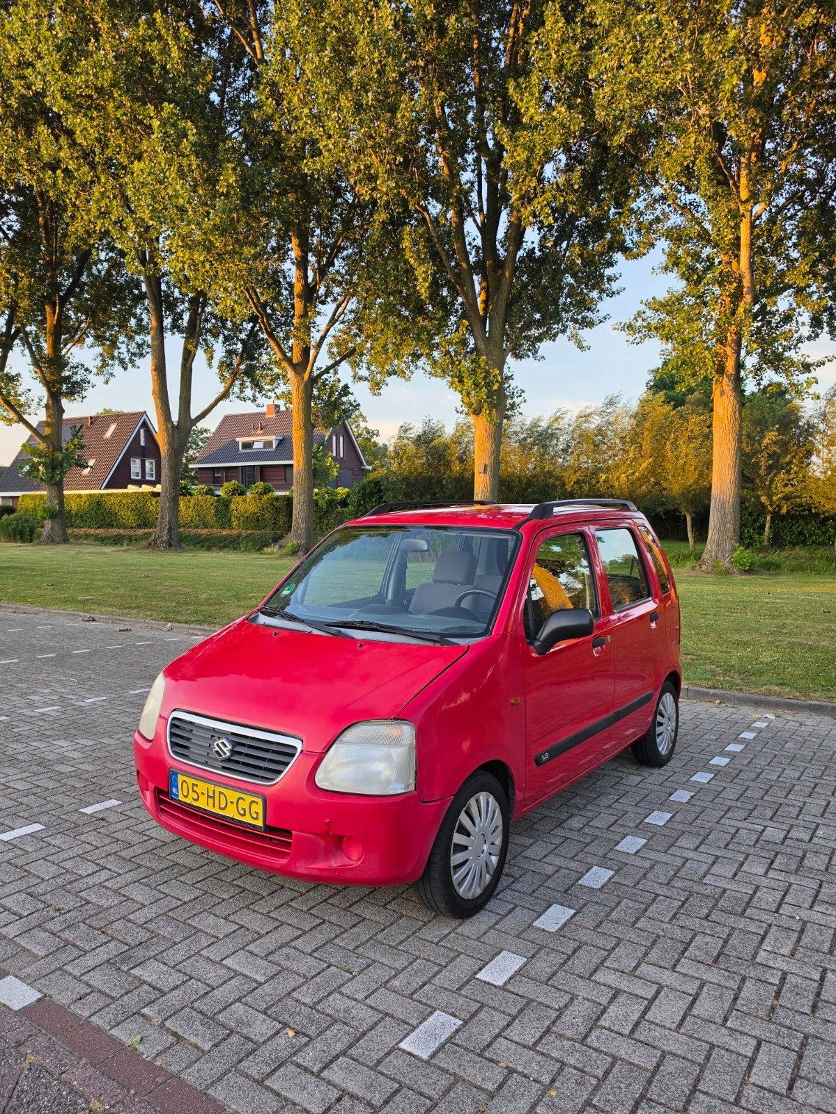 Suzuki Wagon R+ 1.3 AUT 2001 Rood, 40 €/maand, 4 cilinders, Elektrische ramen, 905 kg
