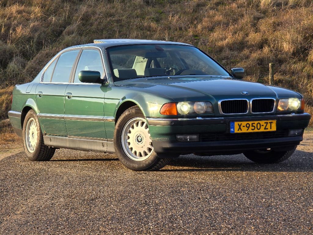 BMW E38 728i AUT Vermontgroen, wollen velours, standkachel, Automaat, Achterwielaandrijving, 1675 kg, Automatische klimaatregeling