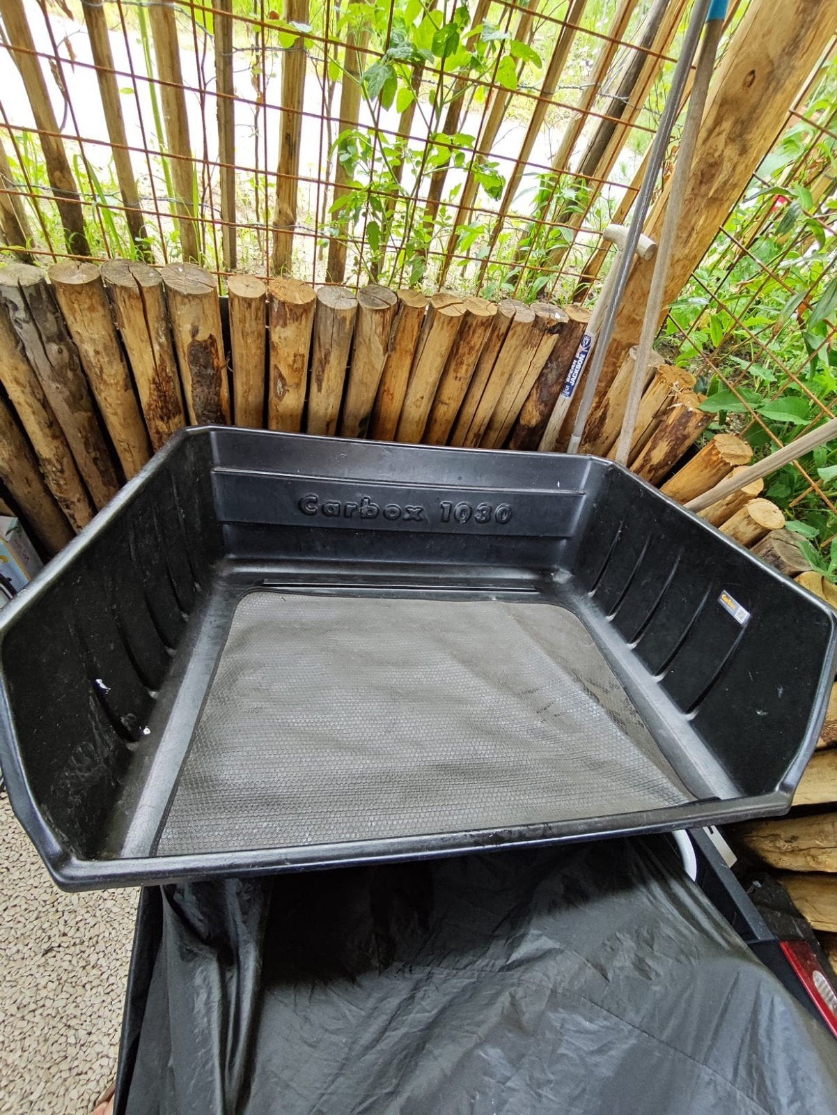 Carbox 1030 Kofferbak Bescherming - 100x80x34 cm, Ophalen