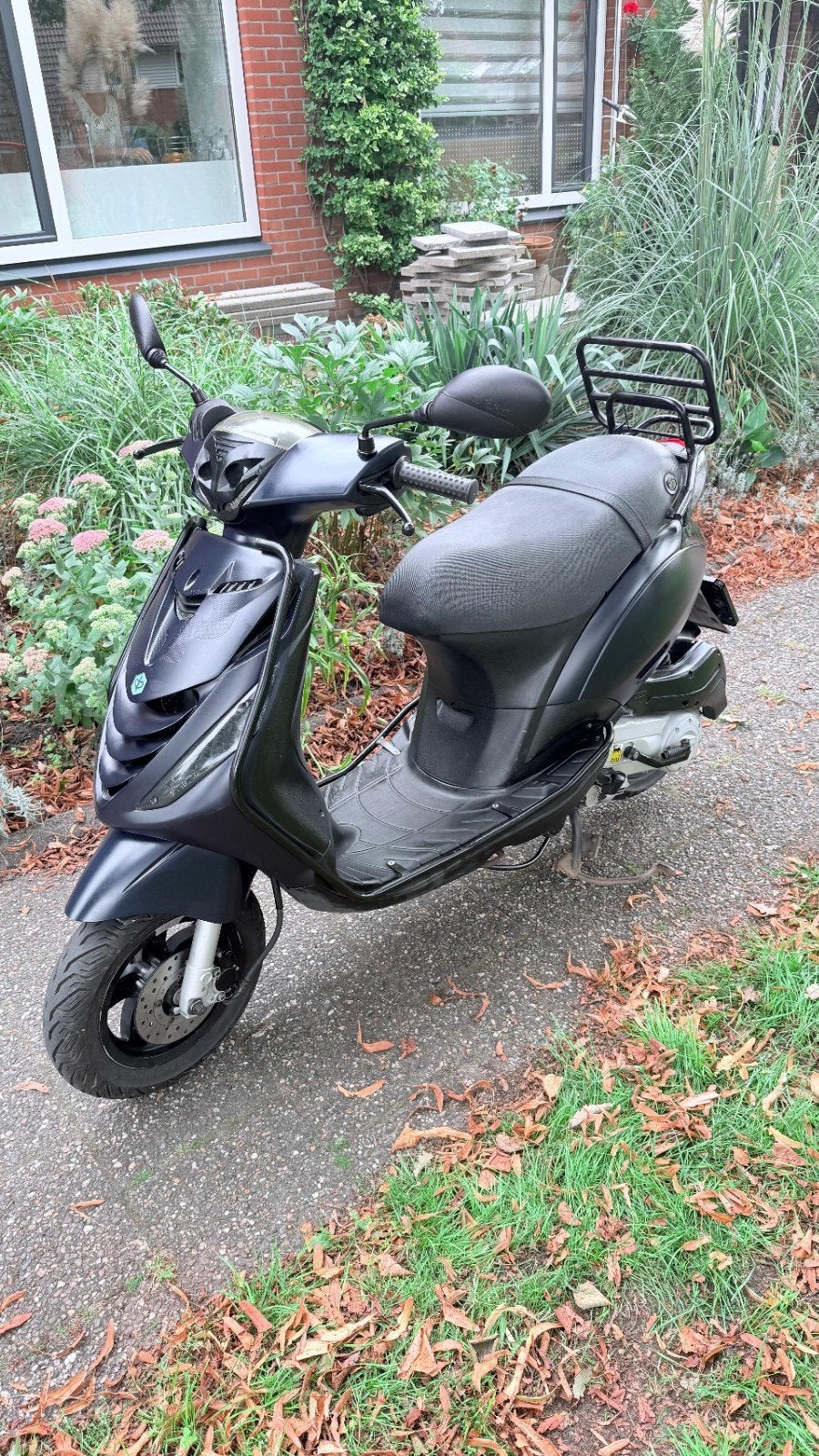 Piaggio Zip Snorscooter Mat Zwart 2017 - Eerste Eigenaar, Ophalen, Piaggio, Gebruikt, Benzine