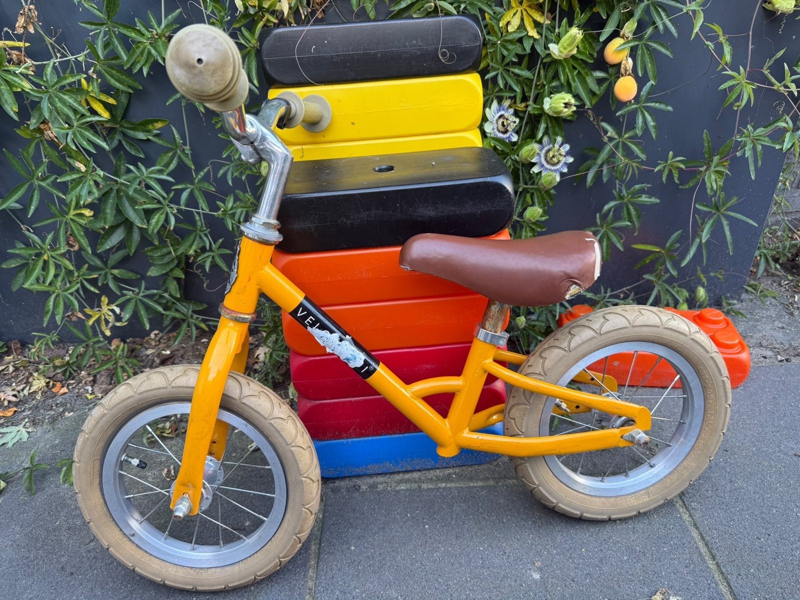 Veloretti loopfiets geel - perfect voor de kleintjes!, Ophalen, Gebruikt, Minder dan 16 inch