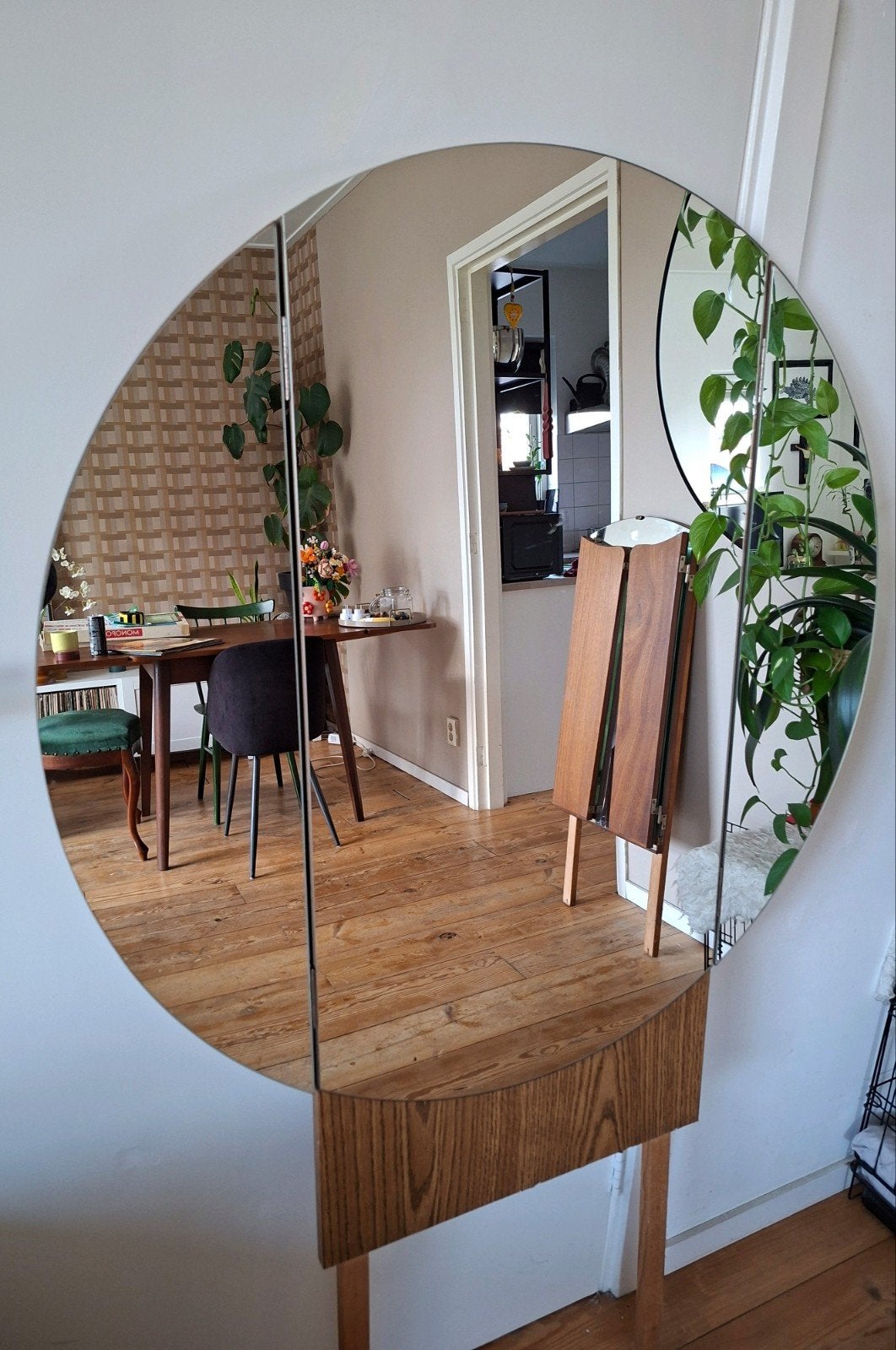 Vintage drieluik spiegel met inklapbare zijkanten- rond 90cm, Ophalen, Gebruikt, 100 tot 150 cm, 75 tot 100 cm