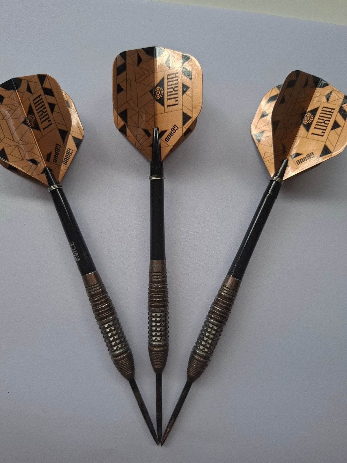 one80 23 gram steel tip darts, Sport en Fitness, Ophalen of Verzenden, Pijlen