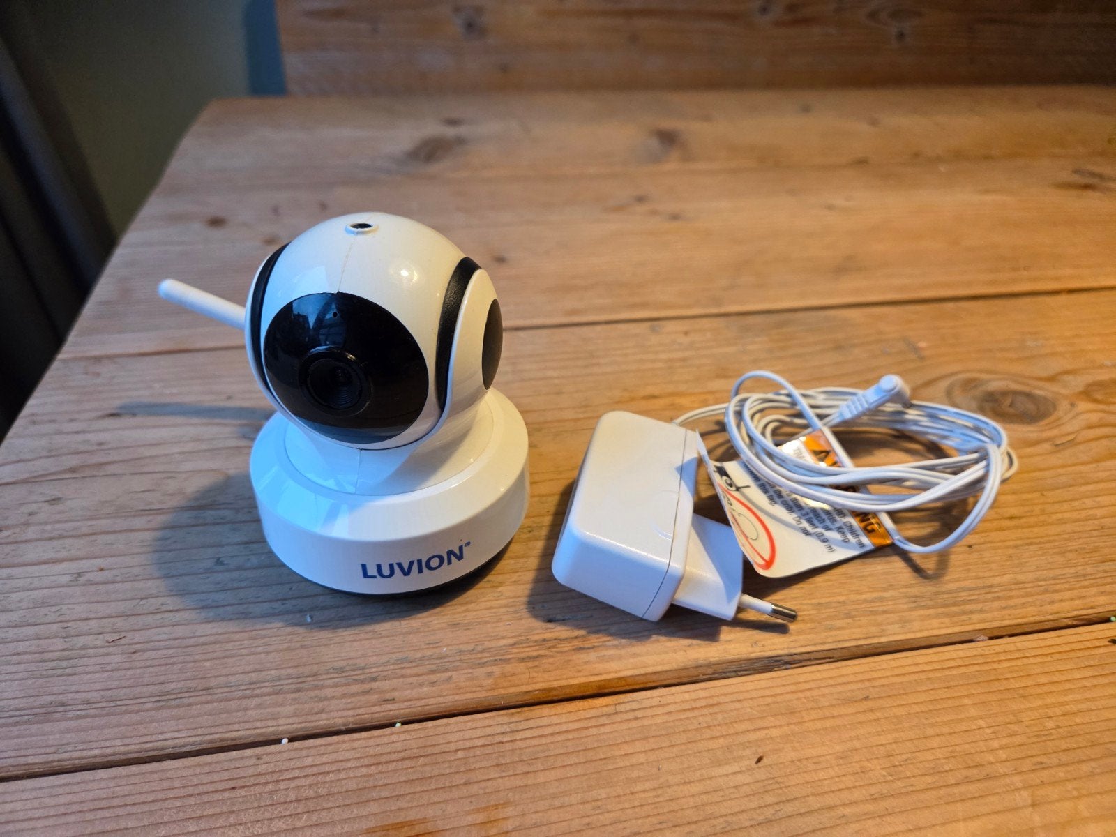 Luvion Babyfoon met Camera en Terugspreekfunctie, Ophalen of Verzenden, Zo goed als nieuw, 250 meter of meer, Camera
