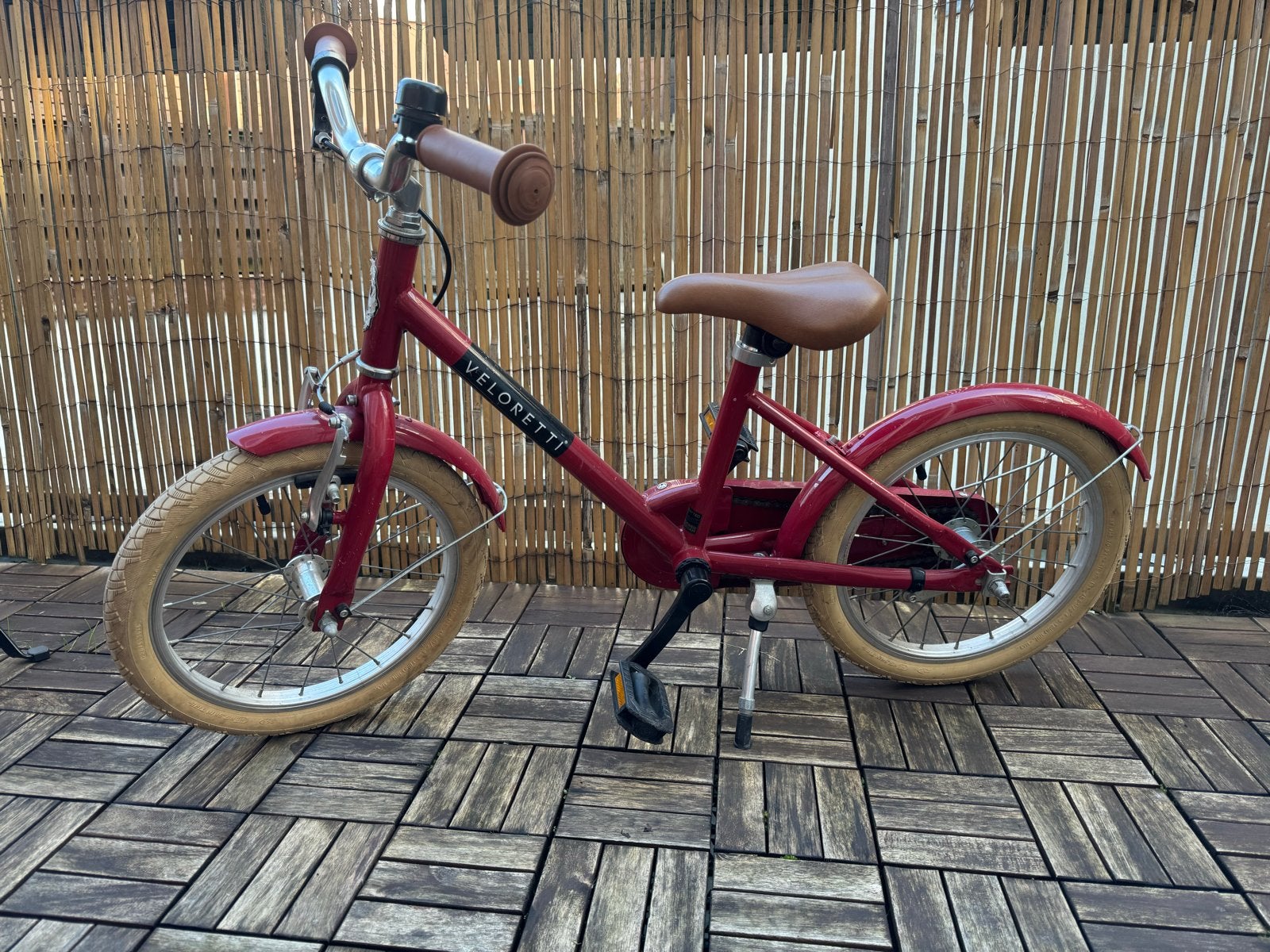 Veloretti kinderfiets 16 inch Rood, Ophalen, Gebruikt, Terugtraprem, Minder dan 16 inch