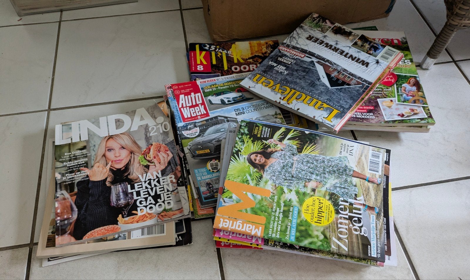 Diverse gratis tijdschriften af te halen, Ophalen, Gelezen