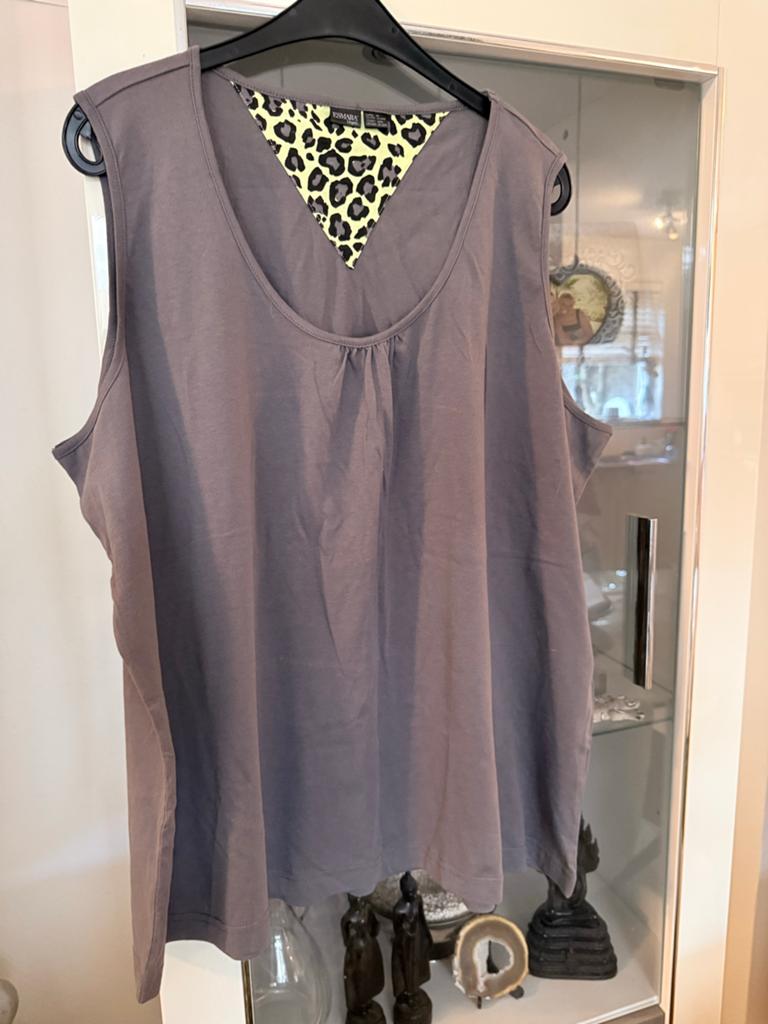Esmara Top XXL 52/54 Grijs met Luipaardprint nieuw, Ophalen of Verzenden, Nieuw, Grijs, Shirt of Top