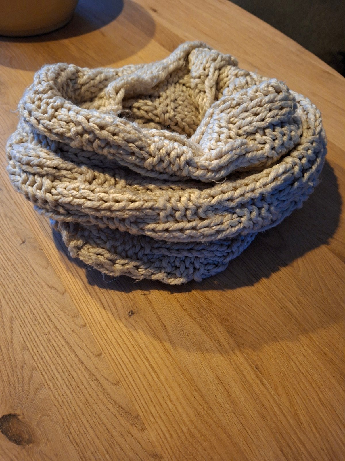Gebreide beige col sjaal met patroon, Kleding | Dames, Maat 38/40 (M), Ophalen of Verzenden, Sjaal, Onbekend