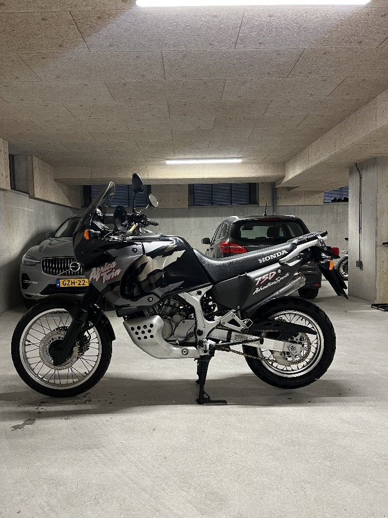 Honda XRV 750 AFRICA TWIN (1998) incl. bagagesysteem, Motoren, Motoren | Honda, 750 cc, 2 cilinders, Gebruikt, Particulier